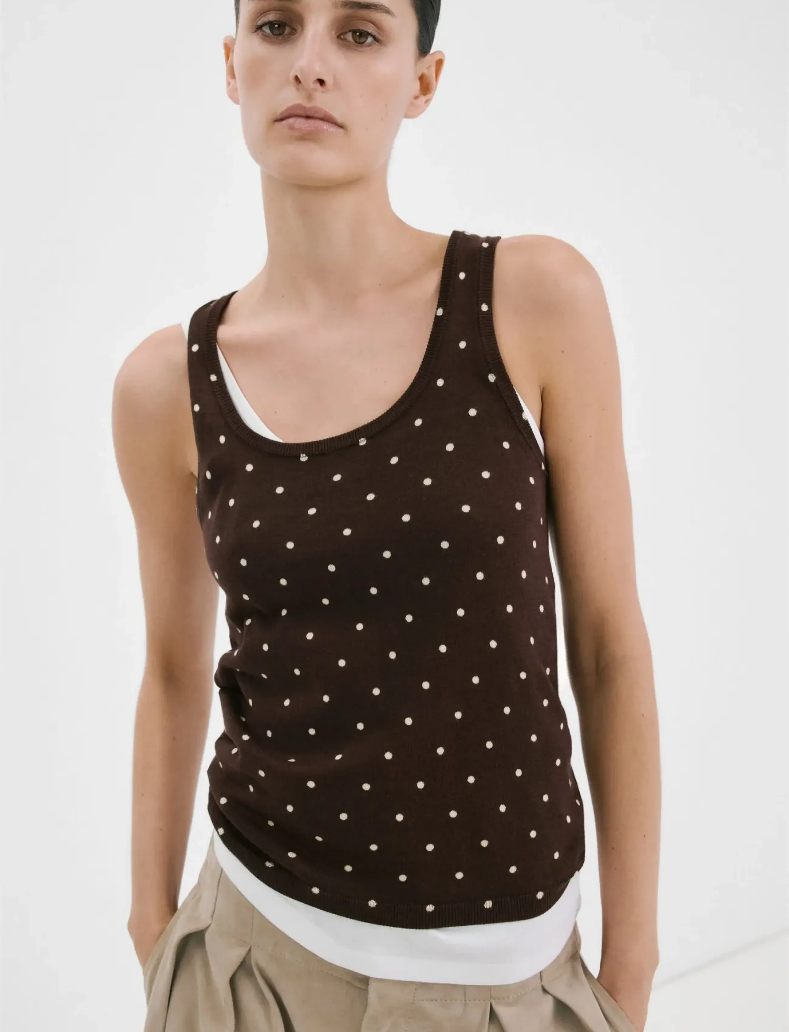 Mango Polka-Dot Knitted Top, L, Brown, T-Shirts & Toppe > Uden Ærmer, Dame