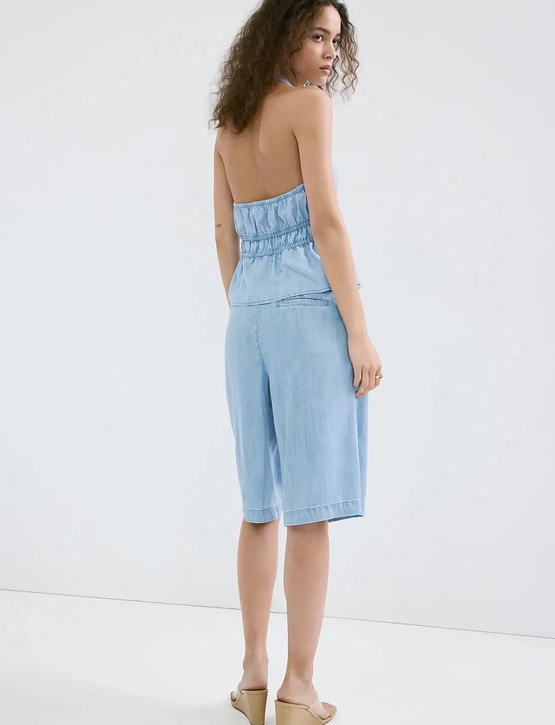 Mango - V-neck denim top with bow - tanktops - open blue - 2