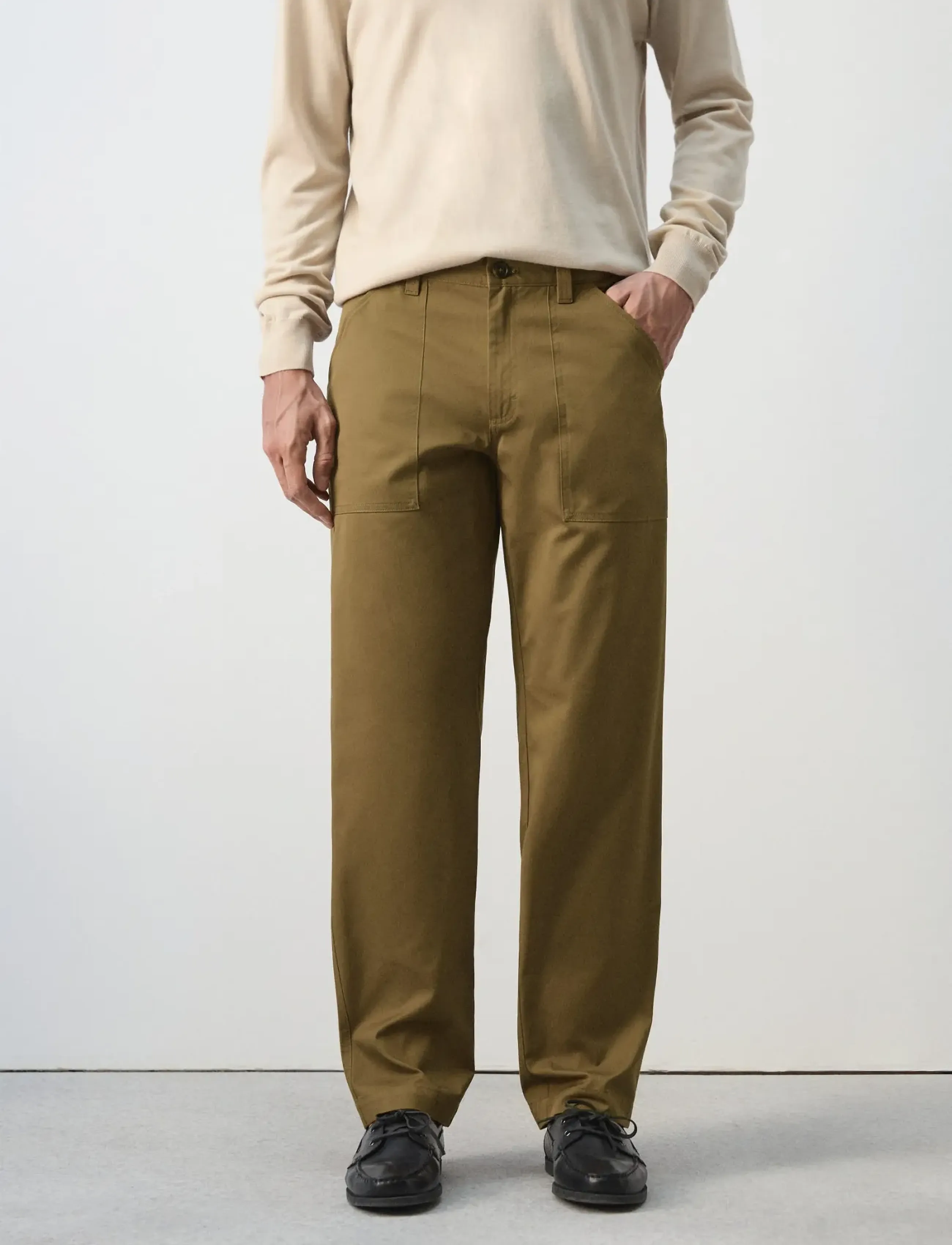 Mango Relaxed Fit Trousers With Patch Pockets, 44, Trousers, Khakigrün - Cargo Pants, Männerswear