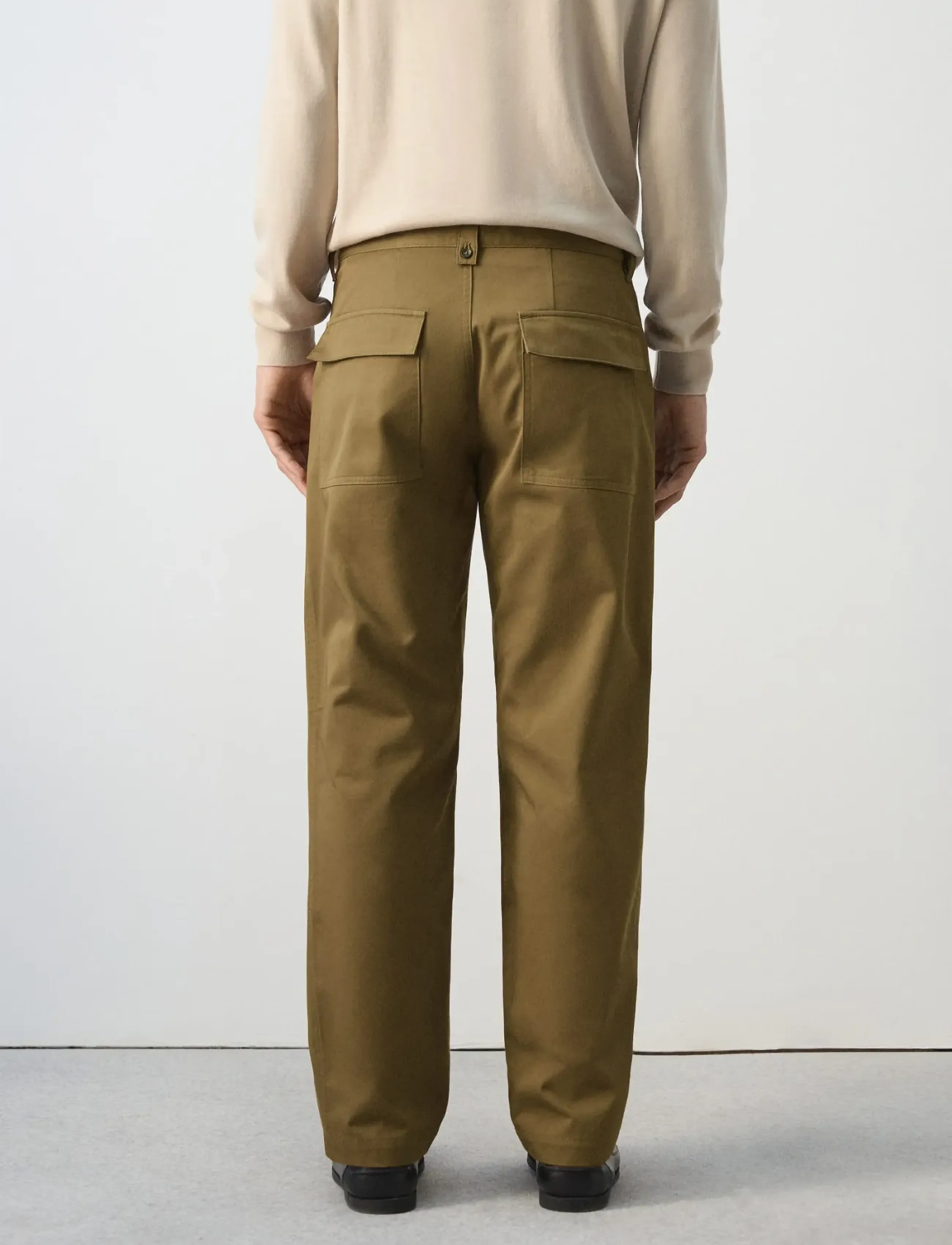 Mango - Relaxed fit trousers with patch pockets - cargo pants - dark yellow - 2