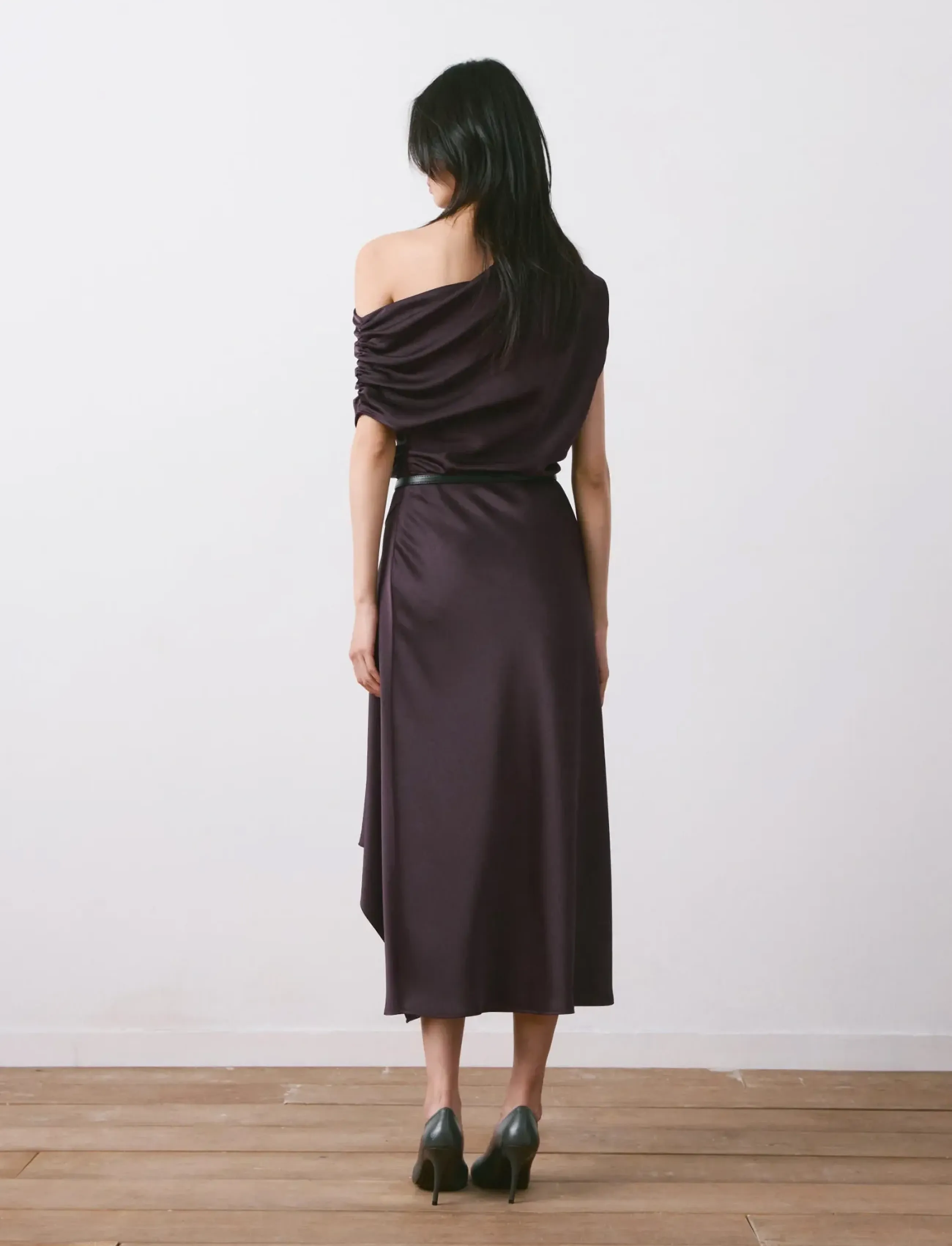 Mango - Asymmetrical flared dress - festkjoler - dark brown - 2