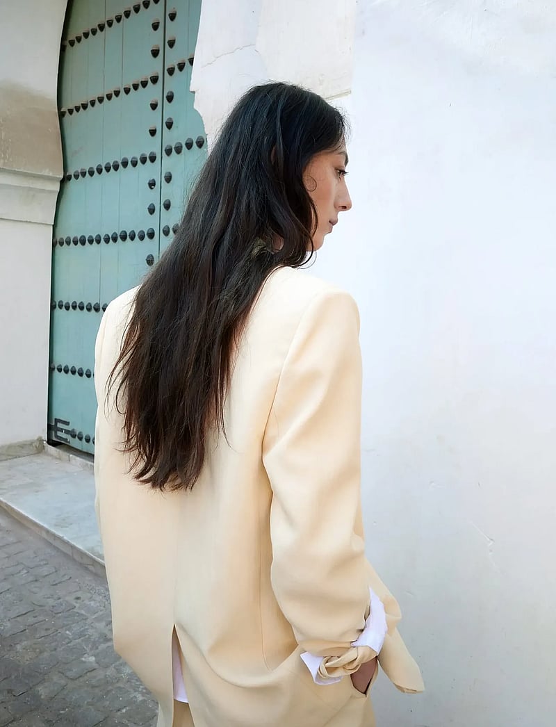 Mango - Linen suit jacket - enkeltradede blazere - yellow - 2