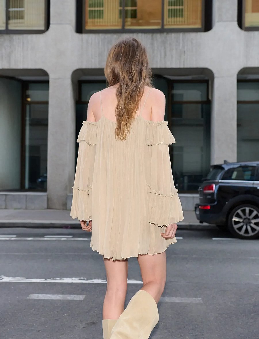 Mango - Pleated short dress with bateau neckline - særlige begivenheder - light beige - 2