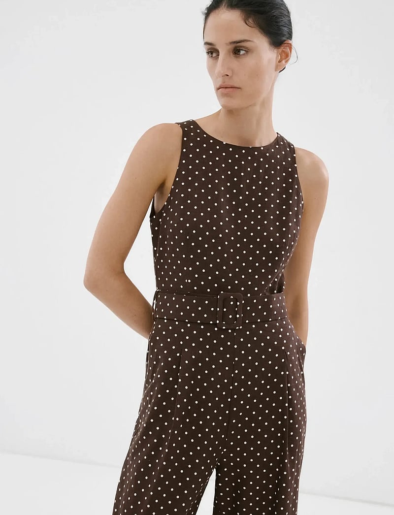 Mango - Linen jumpsuit with polka-dot belt - jumpsuits - dark brown - 0