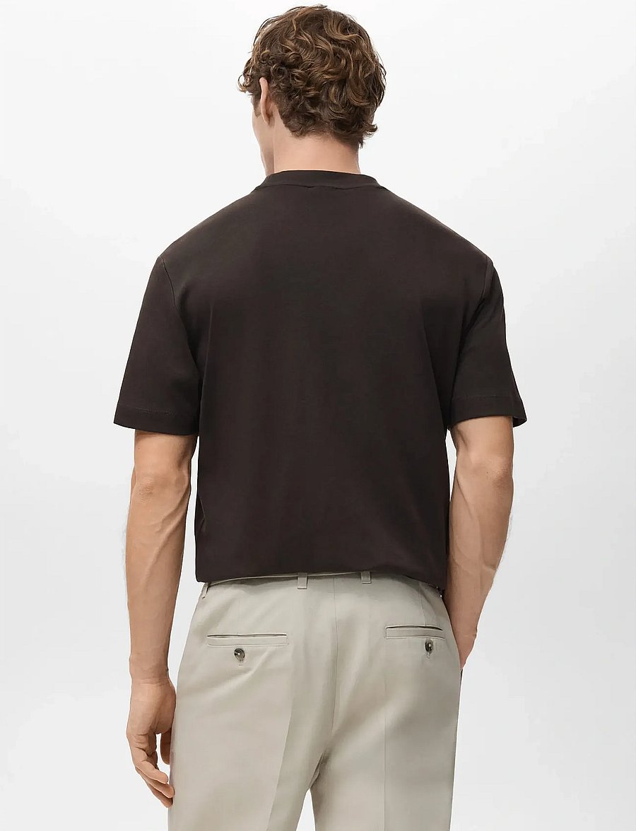 Mango - Medium weight regular fit T-shirt - kortærmede t-shirts - dark brown - 3