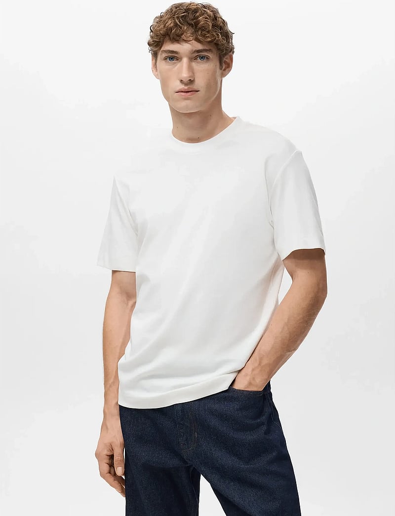 Mango - Medium weight regular fit T-shirt - kurzärmelig - natural white - 0