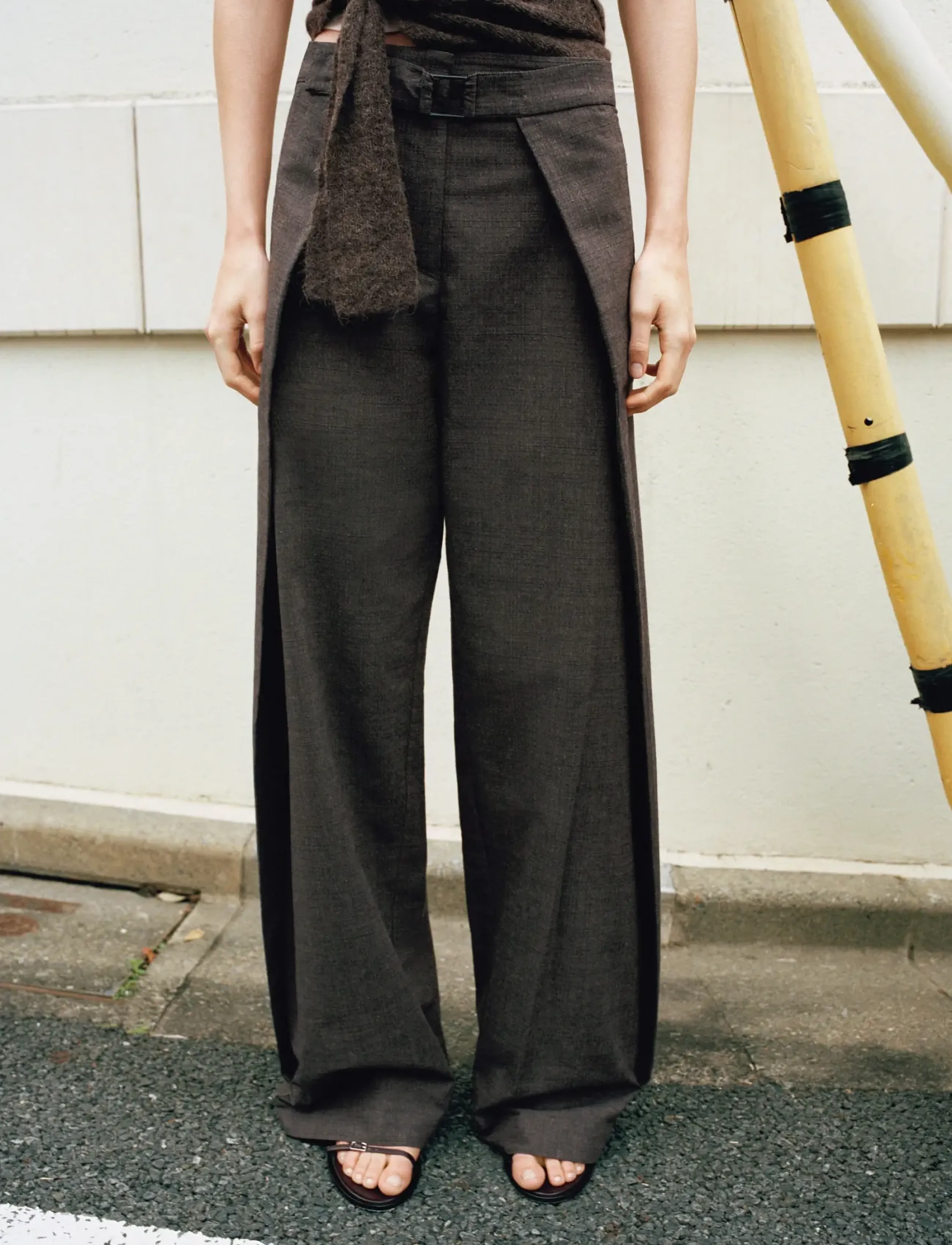 Mango Pleated trousers with belt - Bukser med lige ben - BROWN / grey
