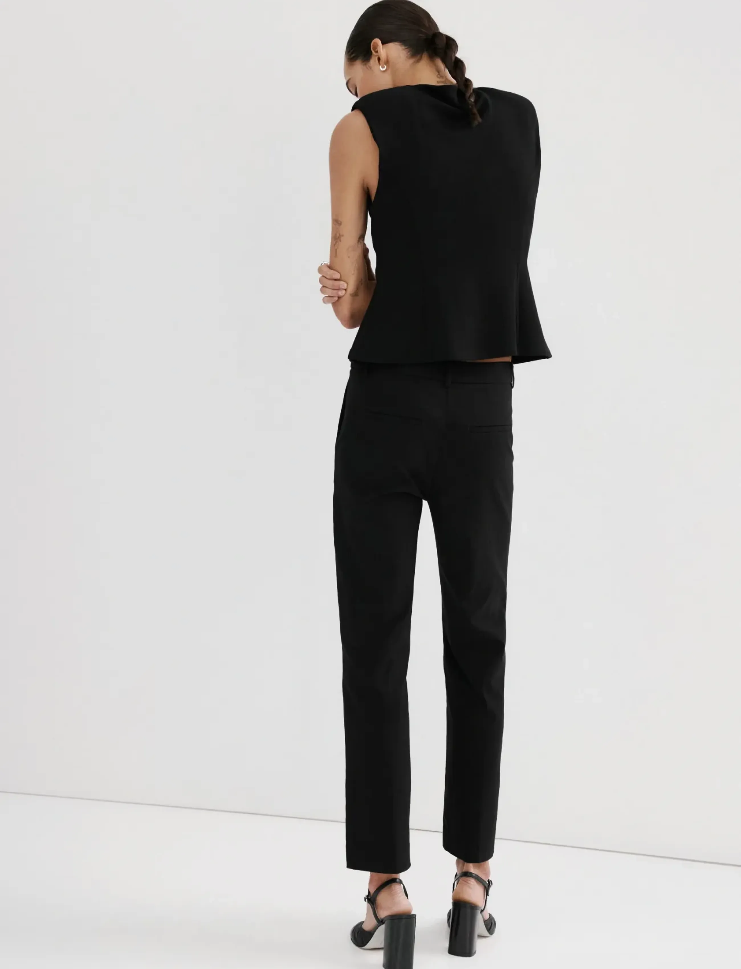 Mango - Peplum shoulder pad T-shirt - laveste priser - black - 2