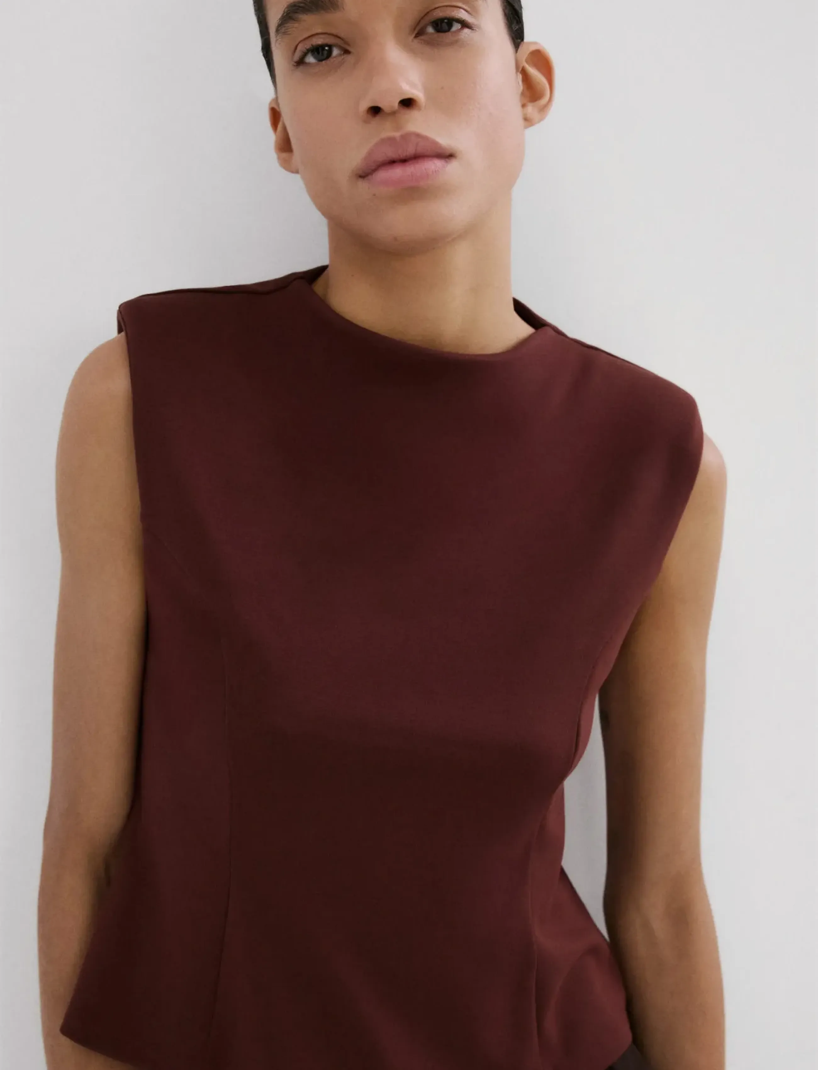 Mango Peplum Shoulder Pad T-Shirt, Kvinder, Peplum Skulderpude T-shirt, Bordeaux, Str: L