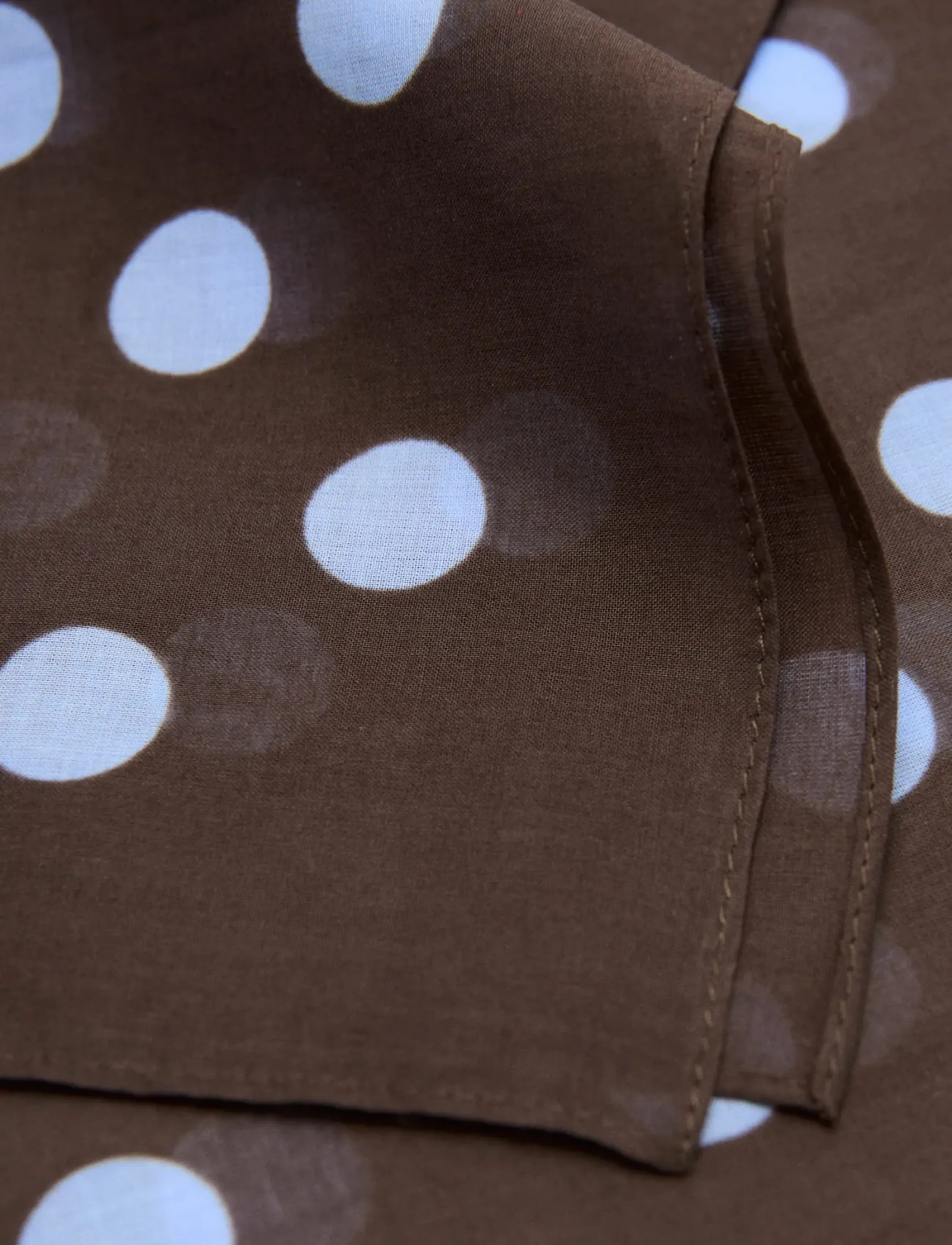 Mango - Polka dot print scarf - laveste priser - dark brown - 1