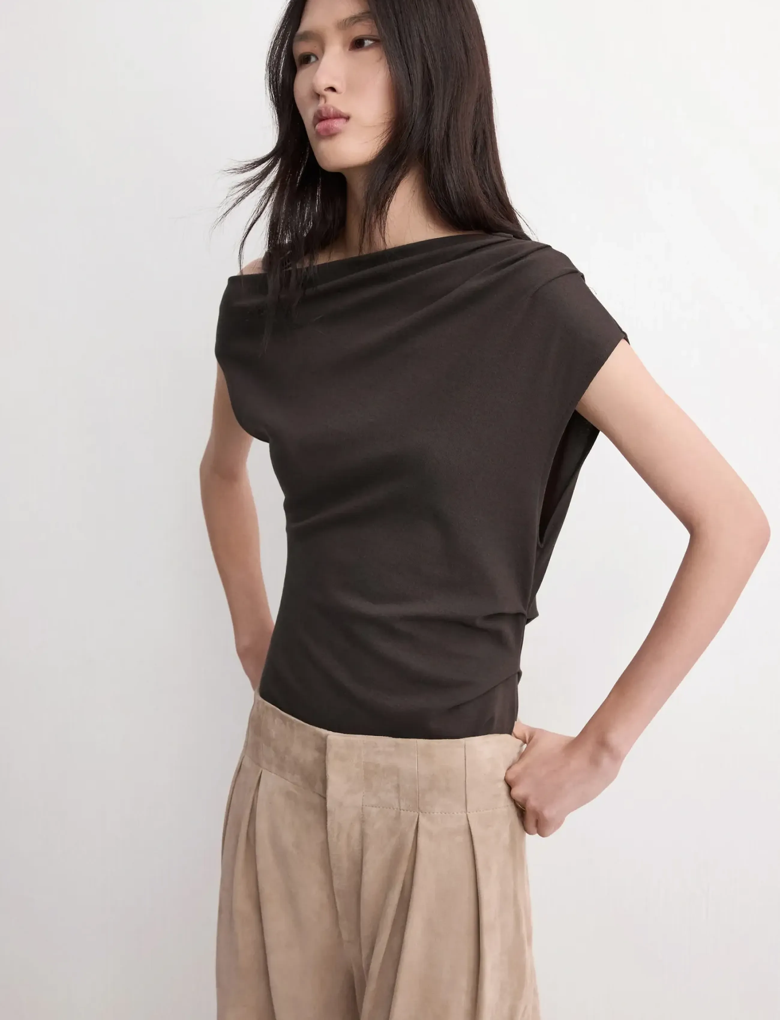 Mango Asymmetric Ruched Top, Kvinder, Asymmetrisk Rynket Top, Brun, Str: XS