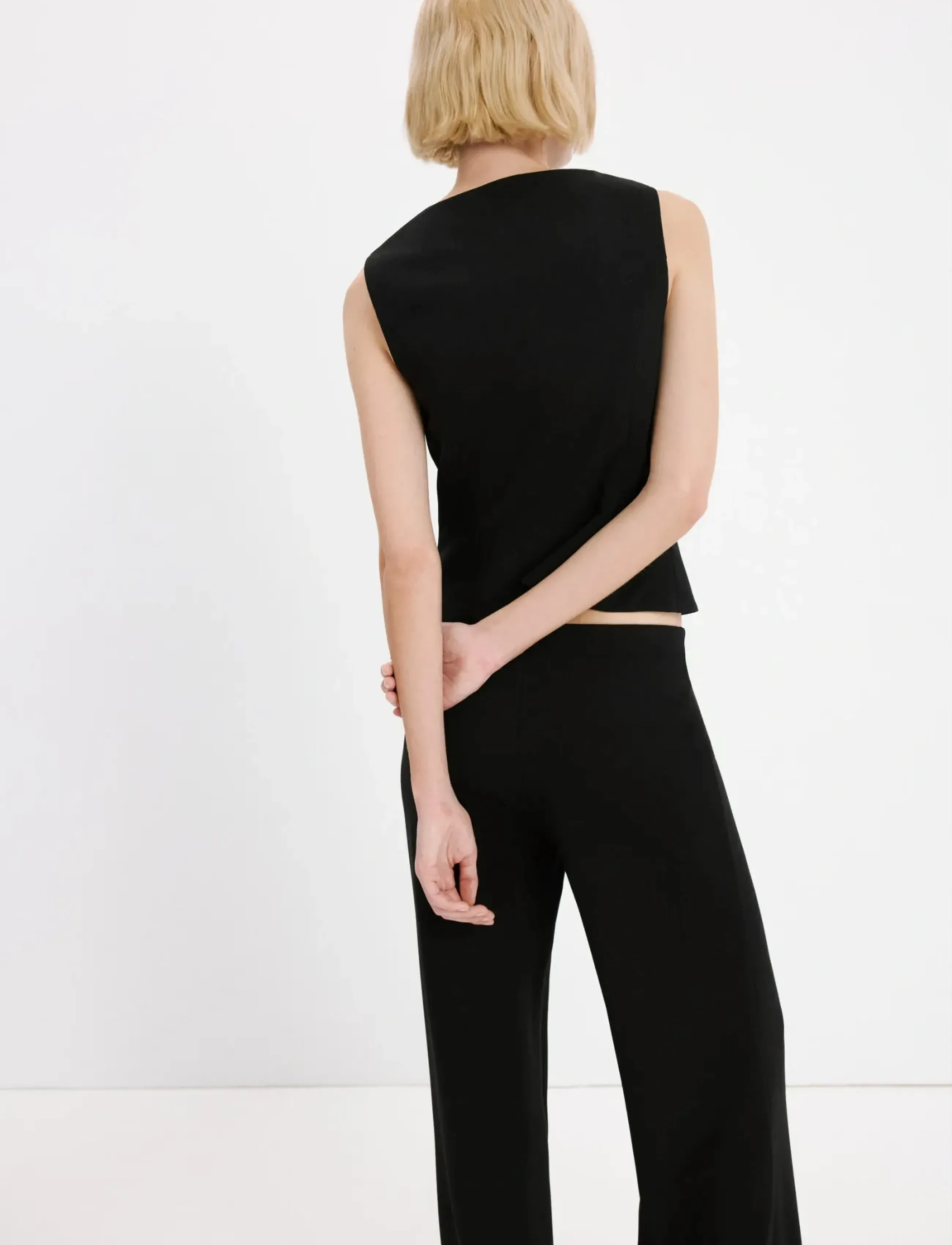 Mango - Suit waistcoat with buttons - kostymvästar - black - 2