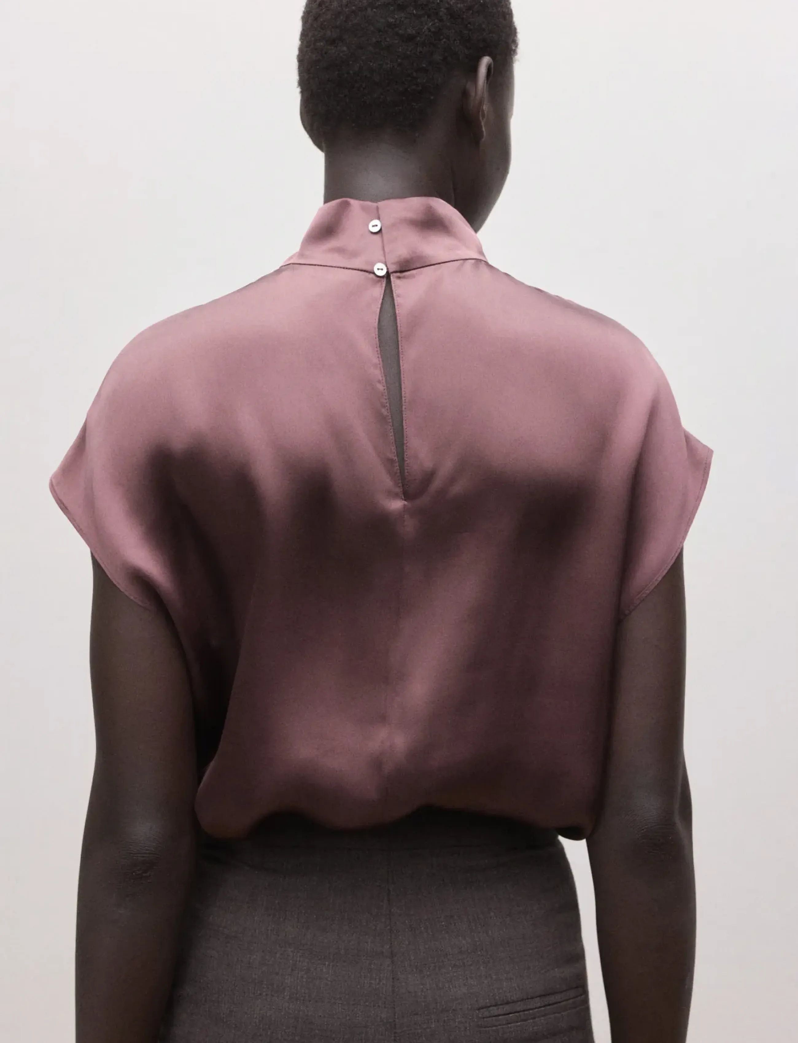 Mango - 100% satin silk blouse - kortærmede bluser - dark red - 2