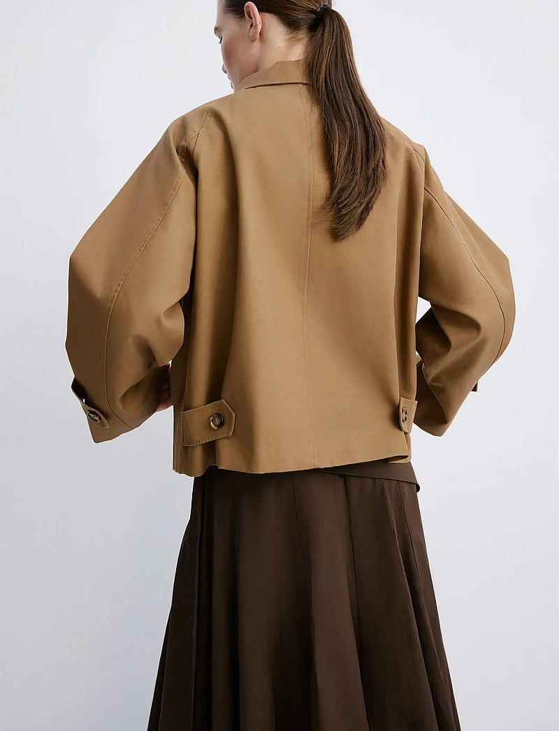 Mango - Oversized short trench - forårsjakker - medium brown - 2