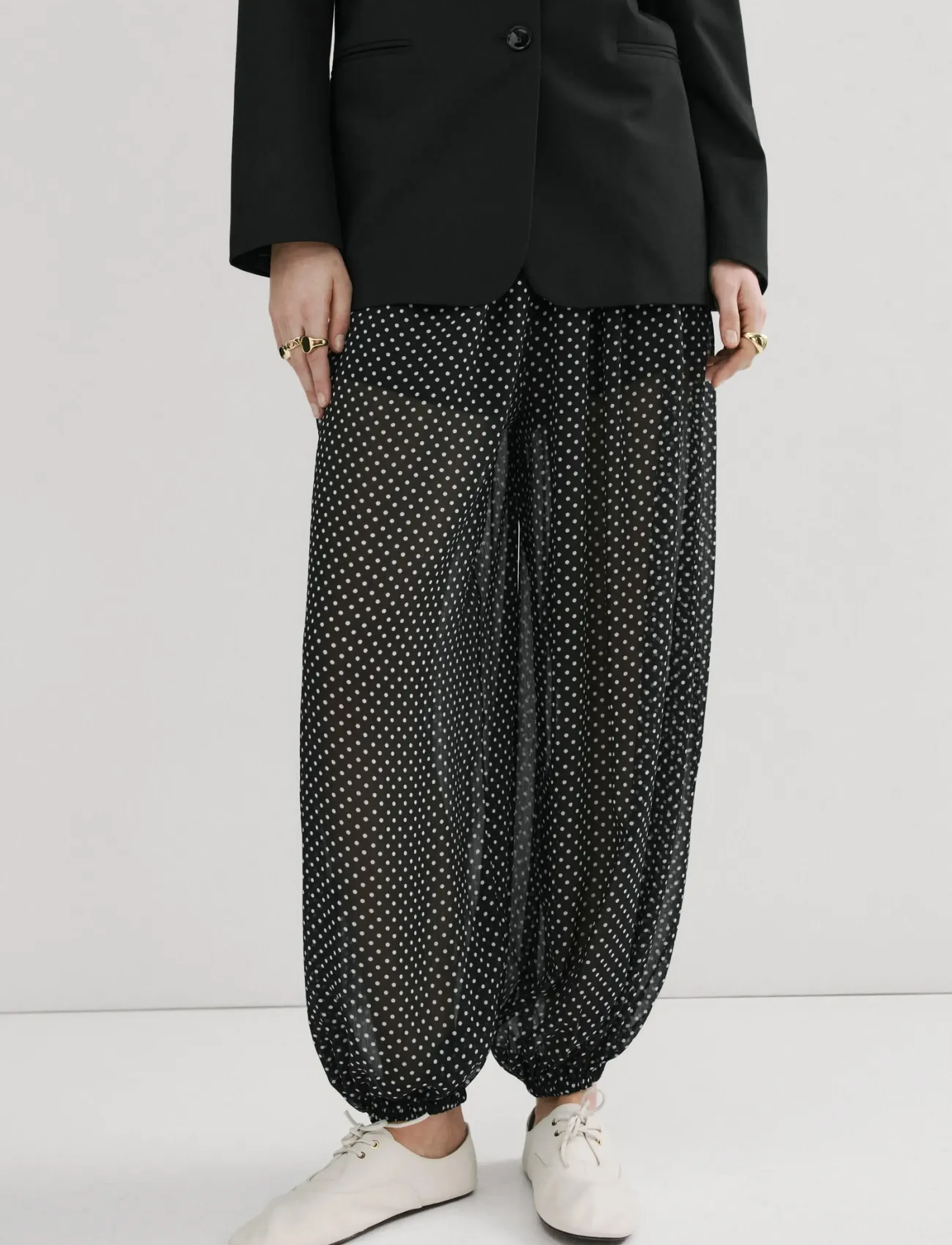 Mango Polka dot baggy trousers - Tøj - BLACK / black