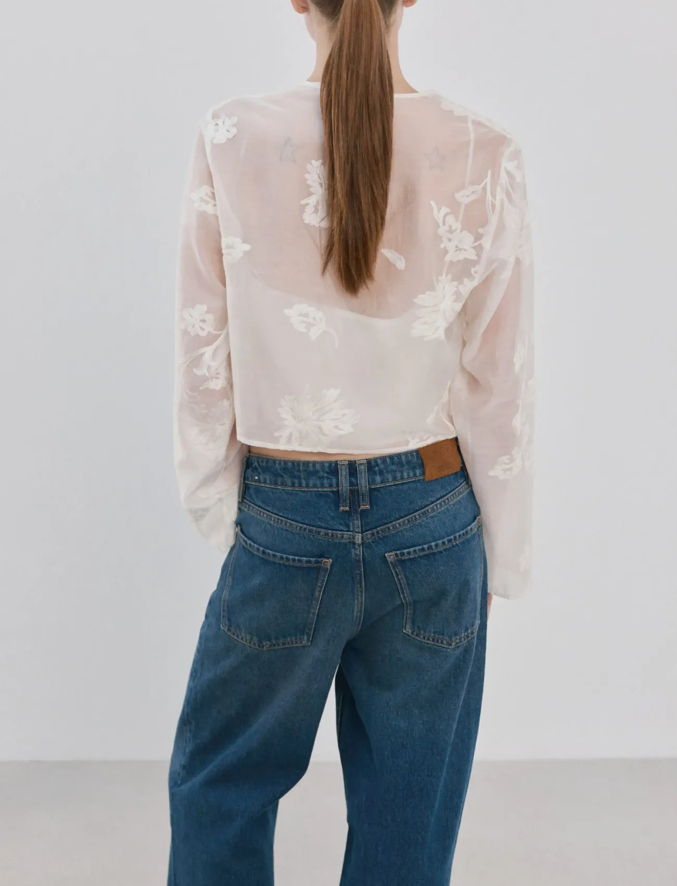 Mango - Lyocell blouse with floral embroidery - langærmede bluser - natural white - 2