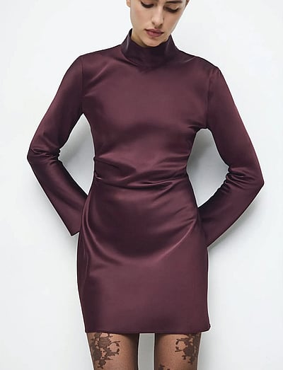 Burgundy Short Dresses for women always outlet prices Booztlet.com Burgundy Short Dresses for women always outlet prices Booztlet.com