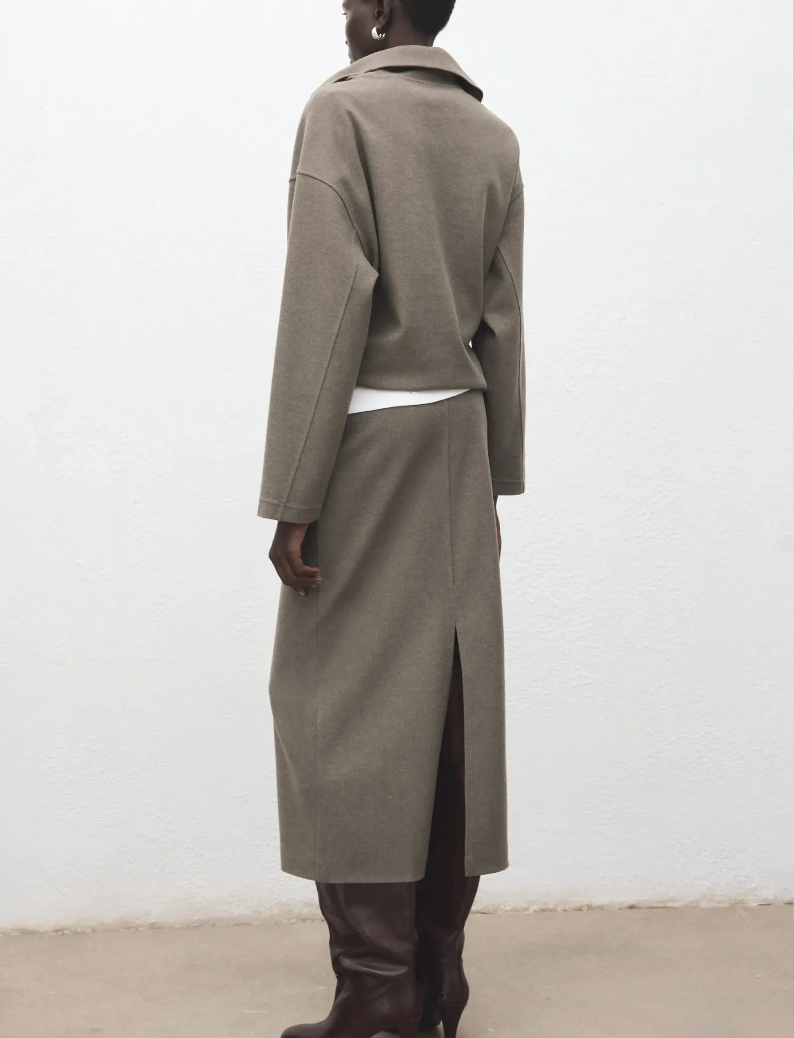 Mango - Opening pencil skirt - midi nederdele - medium brown - 2
