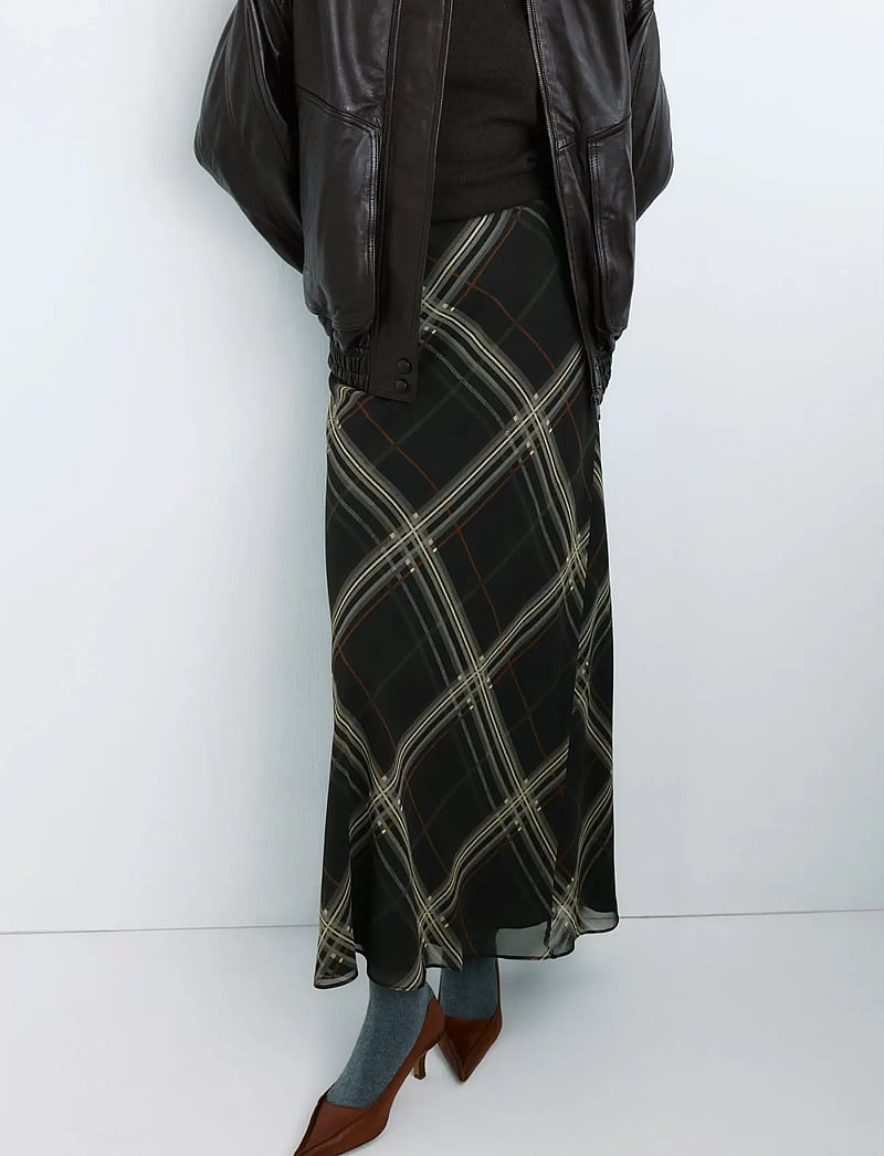 Mango - Checked long skirt - maxikjolar - black - 0