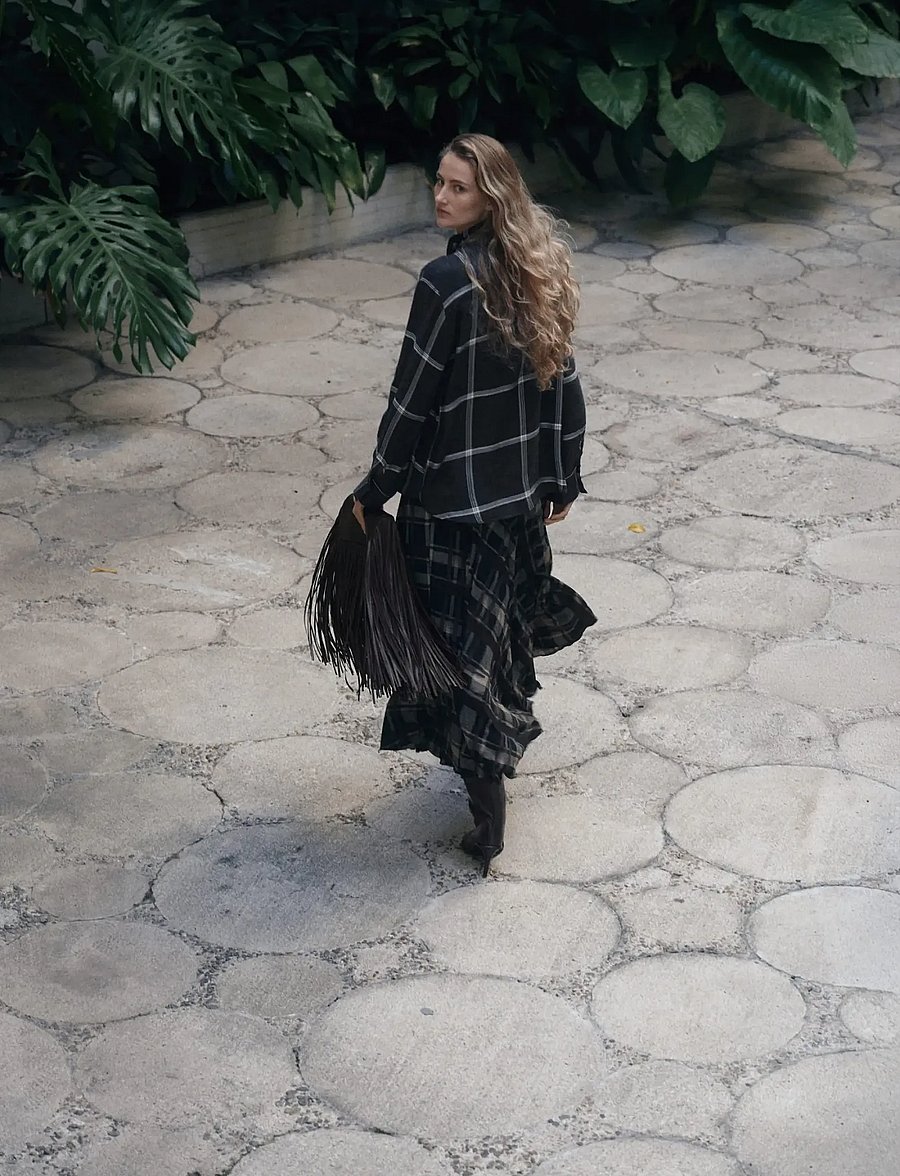 Mango - Blouse with check pattern and foulard collar - långärmade skjortor - black - 3