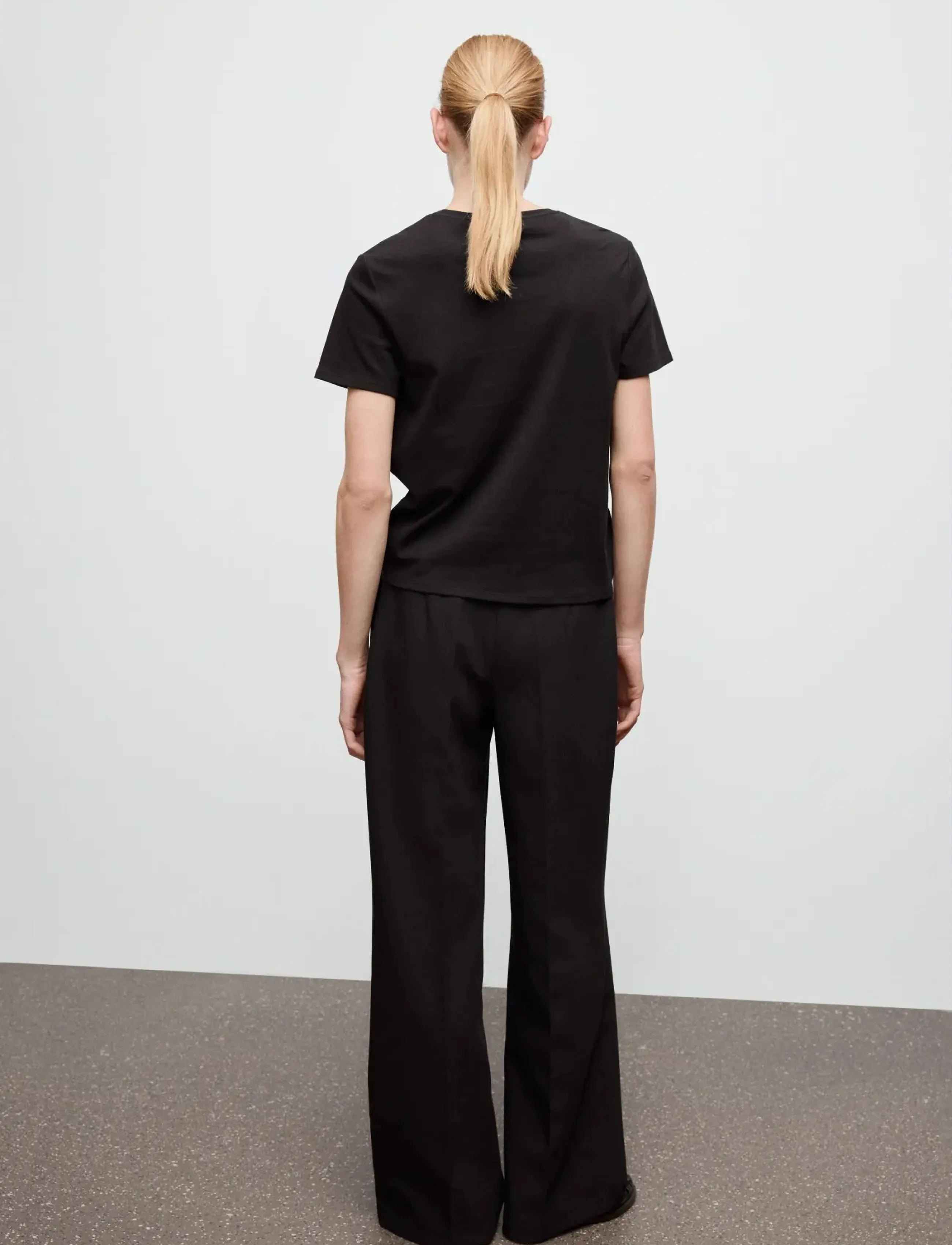 Mango - Short-sleeved cotton t-shirt - zemākās cenas - black - 2