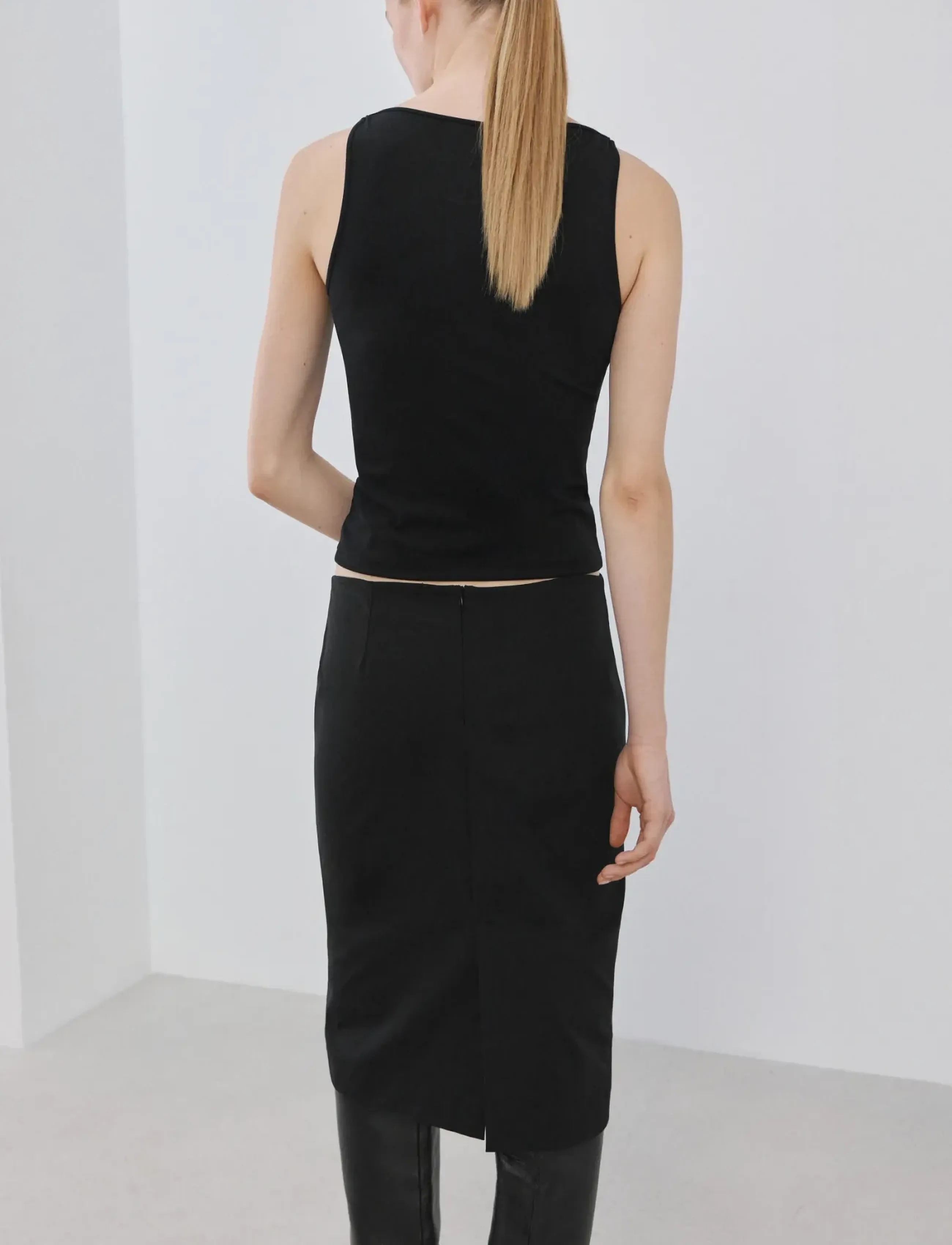 Mango - Fitted crop top - crop tops - black - 2