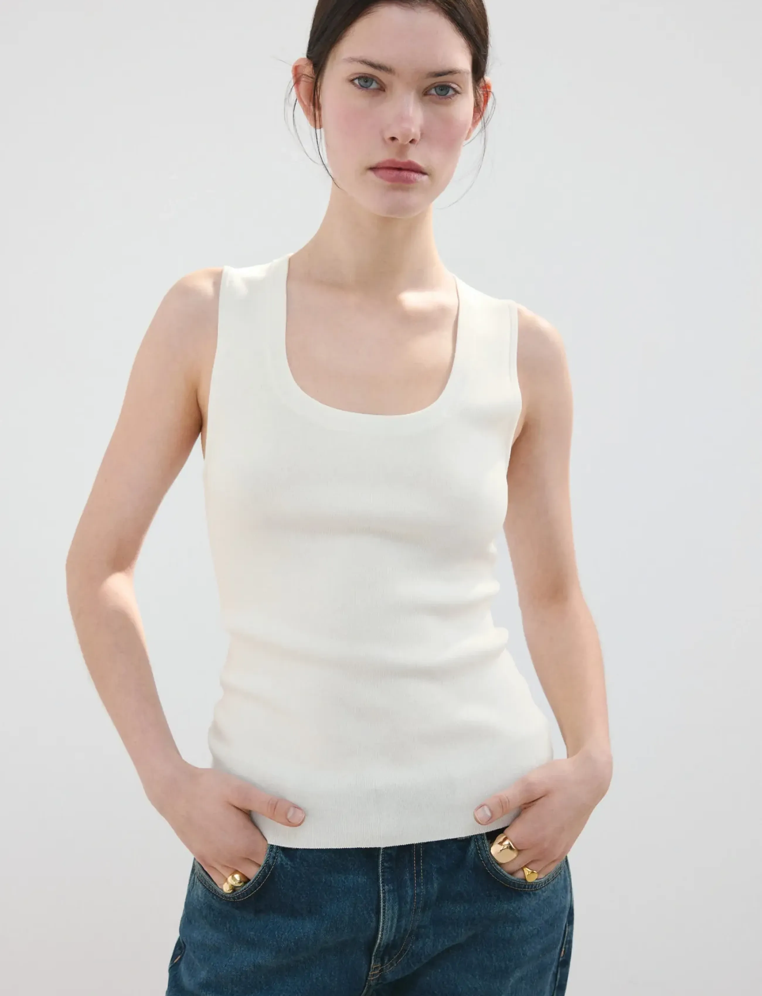 Mango Round-Neck Knitted Top, Kvinder, Ærmeløs Rund Hals Strikket Top, Cream, Str: M