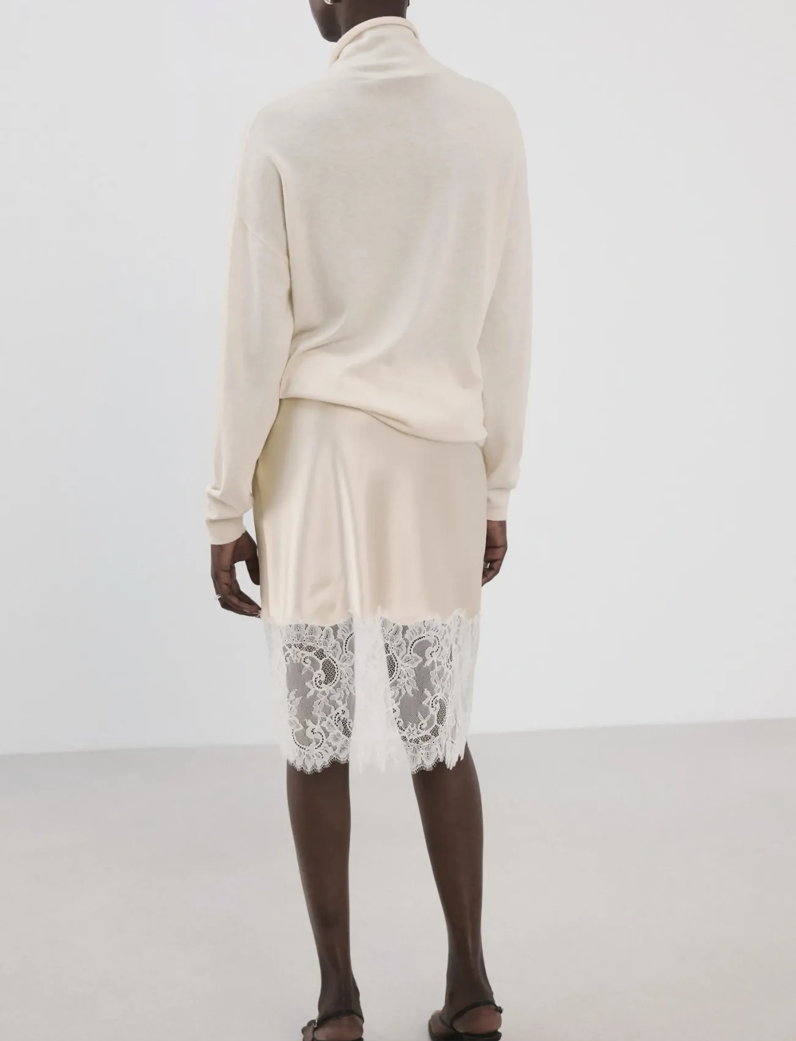 Mango - Lace slip skirt - satinnederdele - light beige - 2