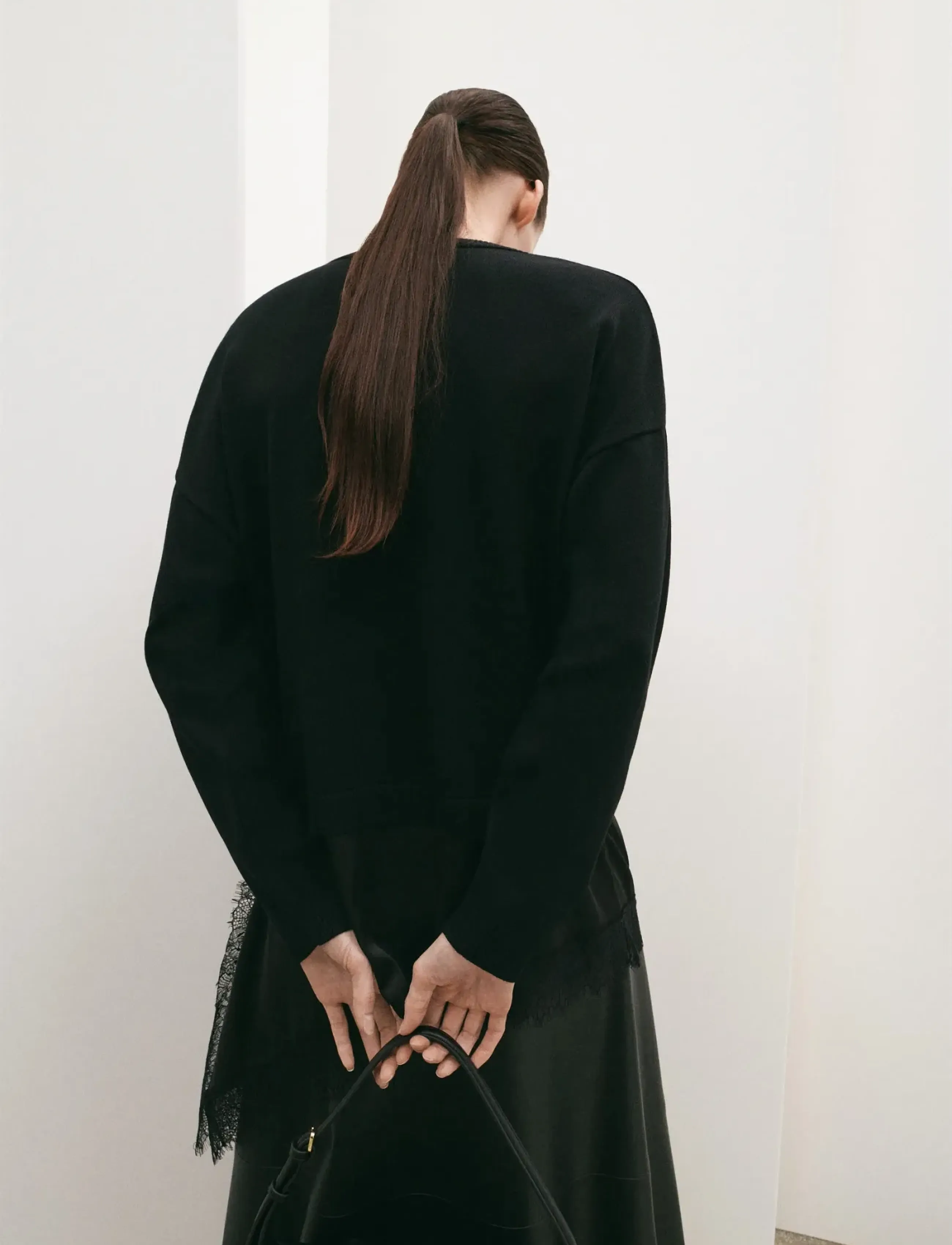 Mango - Jumper with lace detail - striktrøjer - black - 2