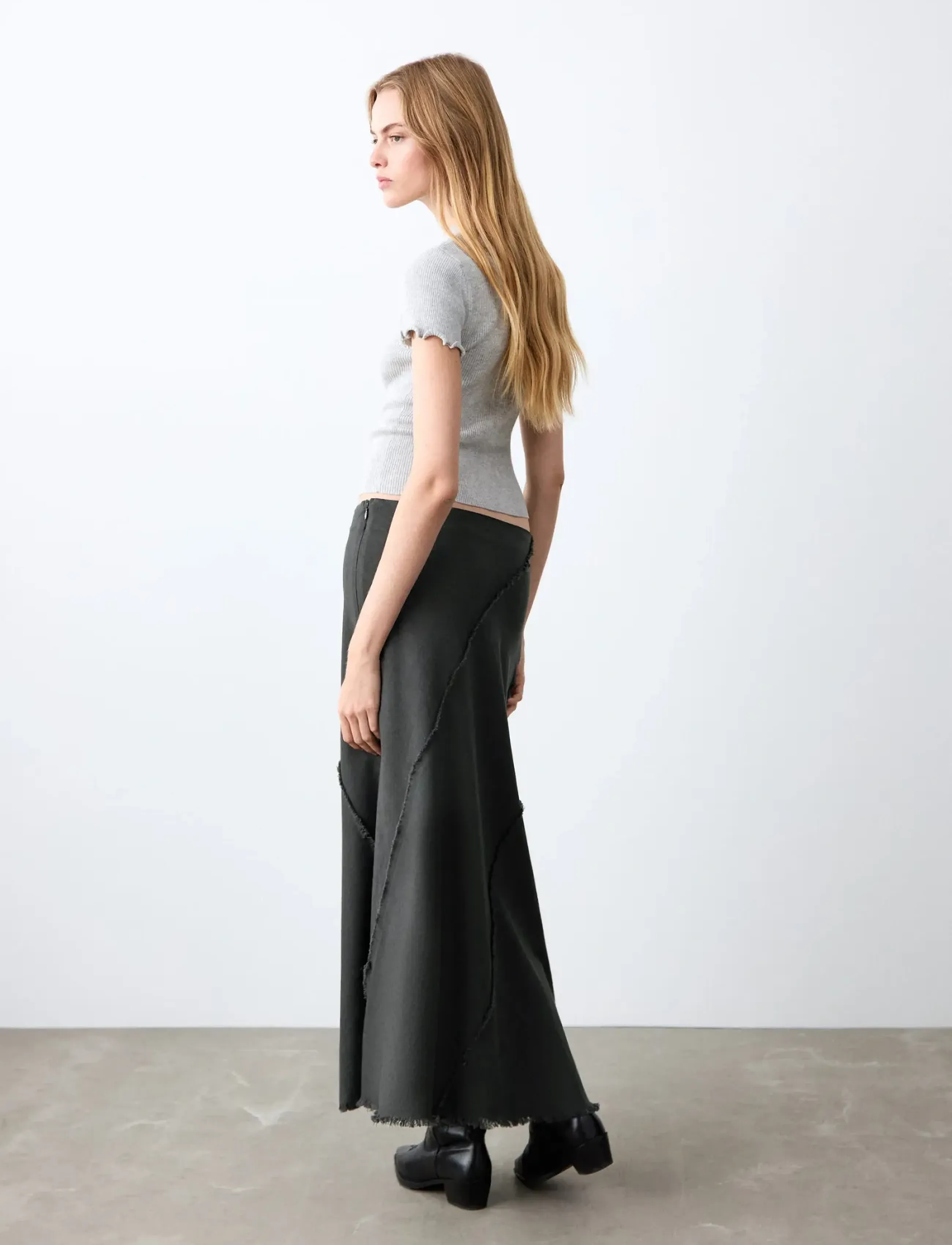 Mango - Long skirt with distressed details - maxi nederdele - charcoal - 2
