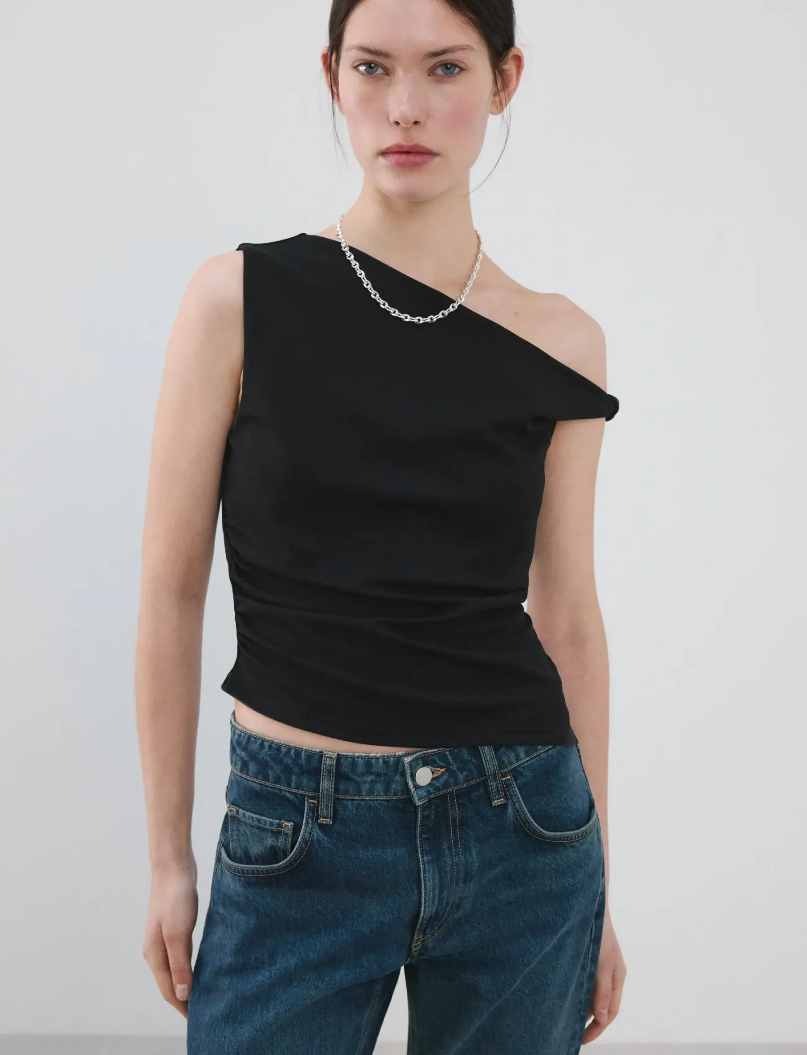 Mango Asymmetrical Fitted Top, Kvinder, Asymmetrisk Tætsiddende Top, Sort, Str: M