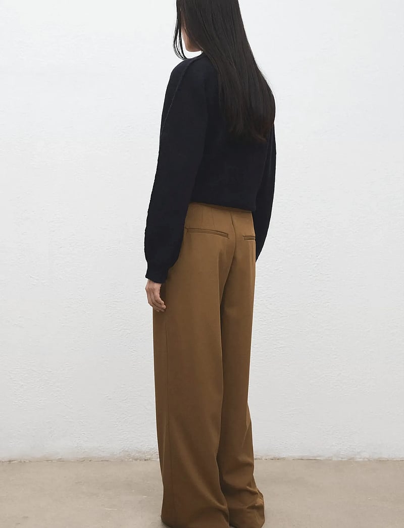 Mango - Pleated wide leg trousers - bukser med brede ben - medium brown - 2