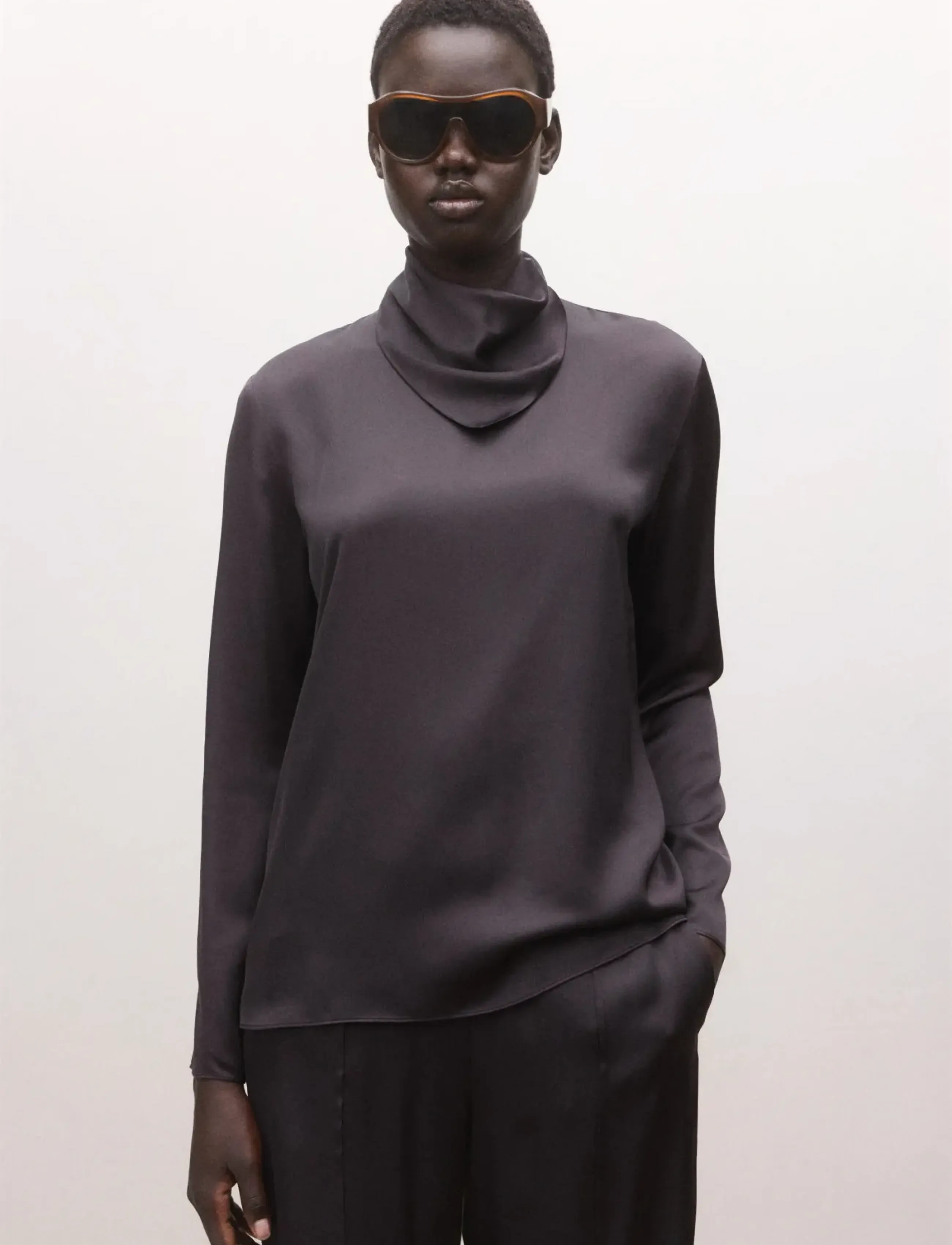 Mango Satin blouse with a turtleneck - Stickat - BROWN / brown