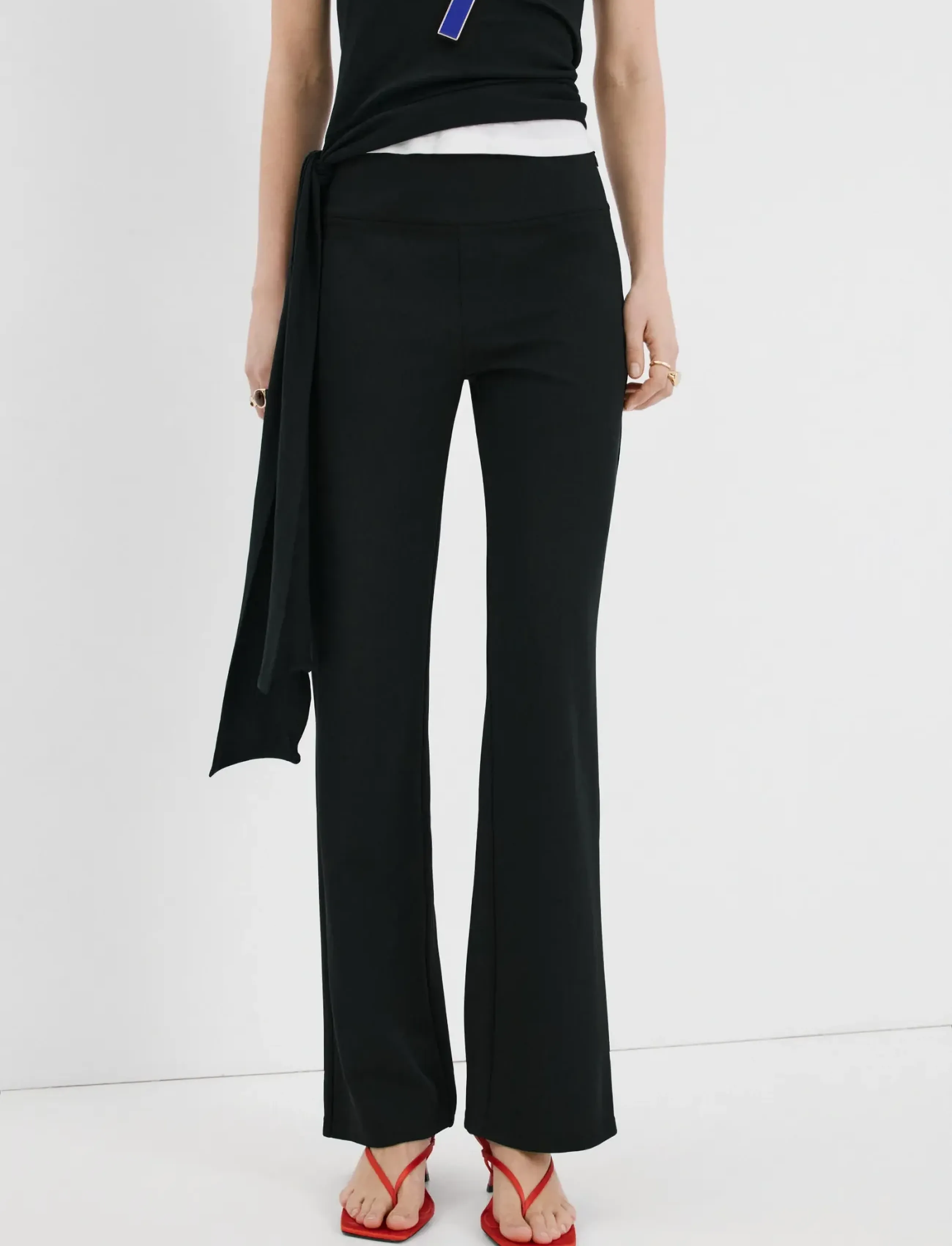 Mango Mid-rise flare trousers - Schlaghose - BLACK / black