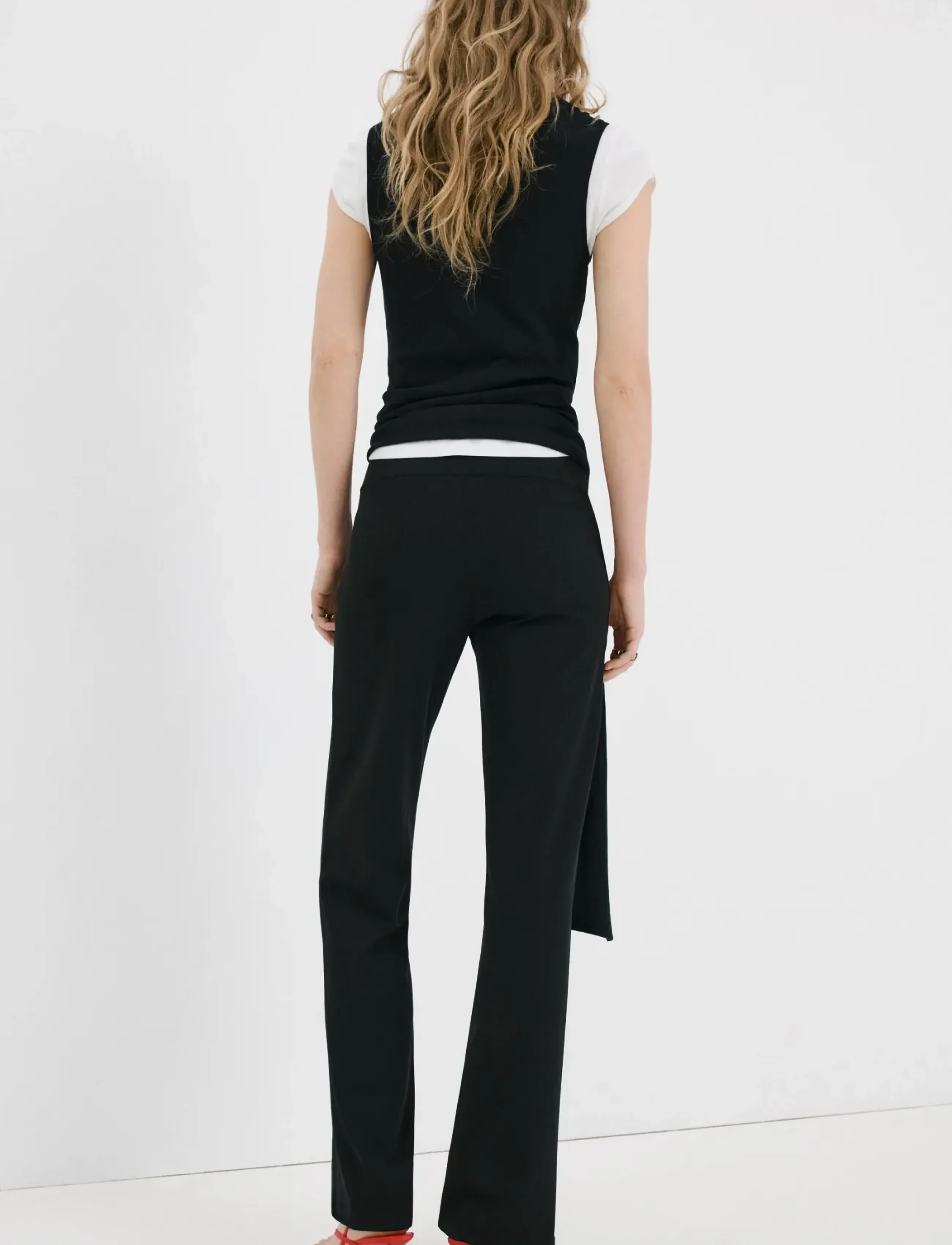 Mango - Mid-rise flare trousers - die niedrigsten preise - black - 2