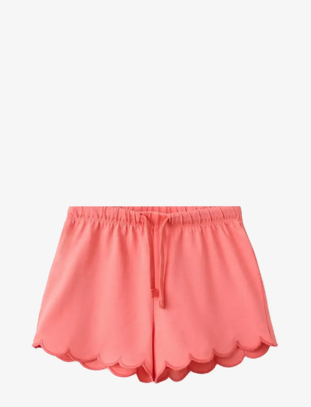 Mango - Cotton shorts with scalloped details - casual shorts - bright red - 0