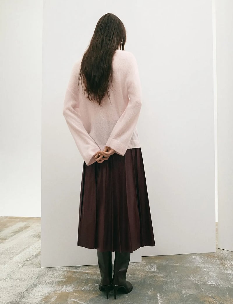 Mango - Faux-leather godet skirt - plisserede nederdele - dark red - 2