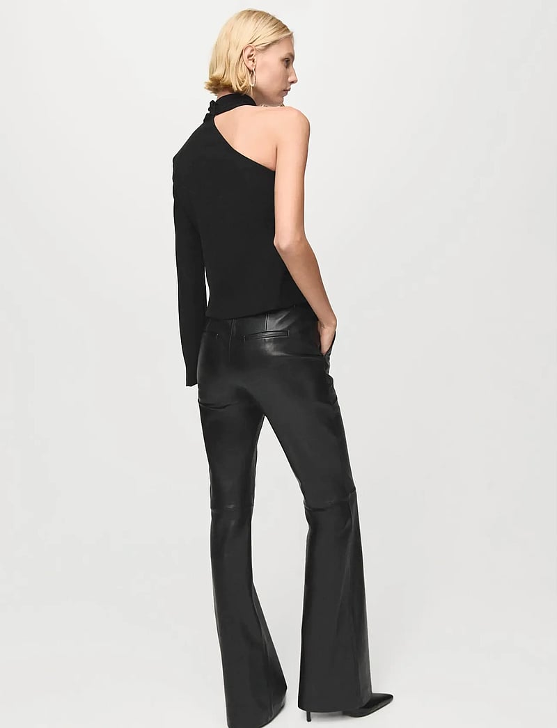 Mango - Asymmetrical blouse with metallic detail - besondere anlässe - black - 2