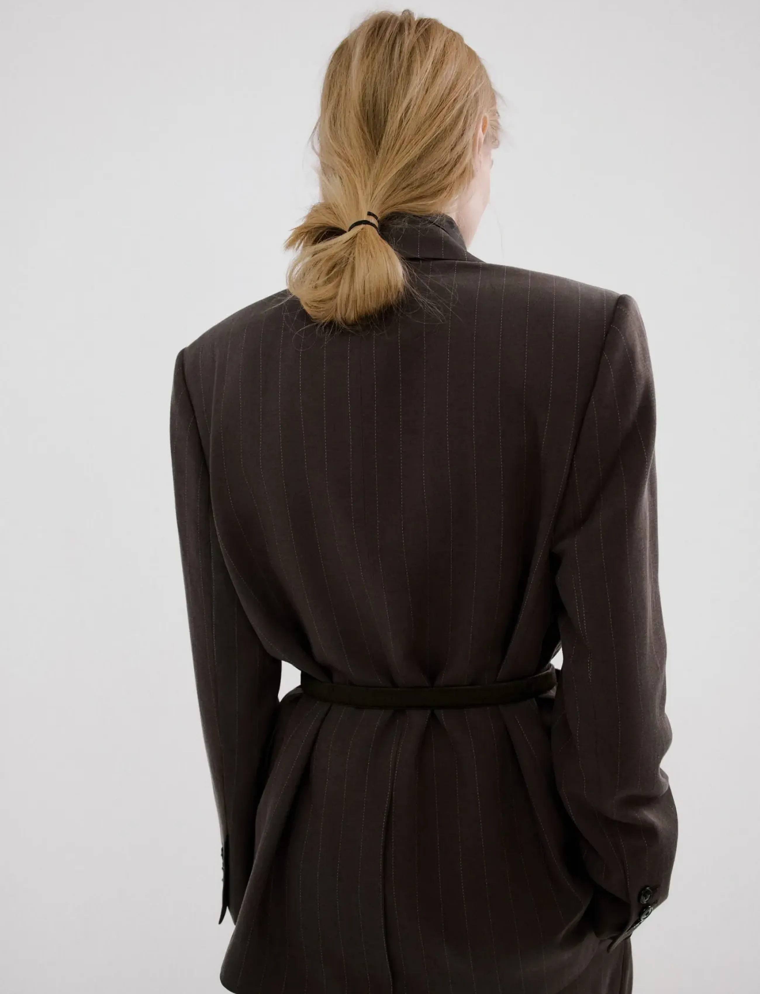 Mango - Pinstripe suit blazer - enkeltradede blazere - dark brown - 2