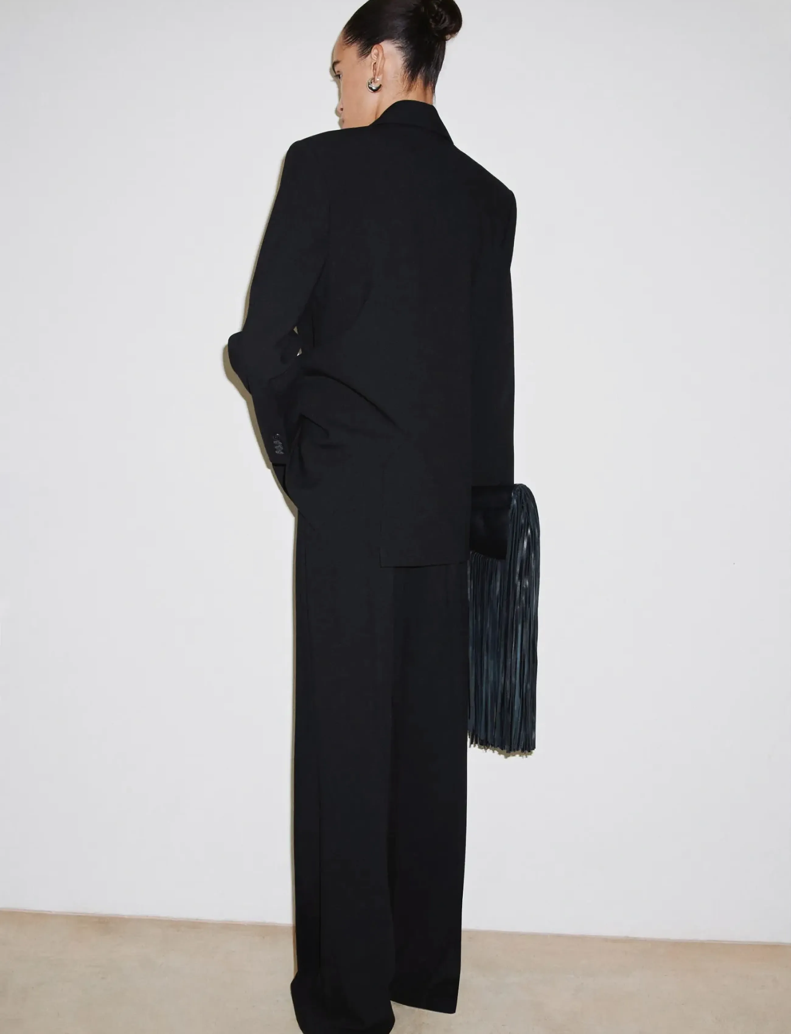 Mango - Wide leg suit trousers - spodnie szerokie - black - 2