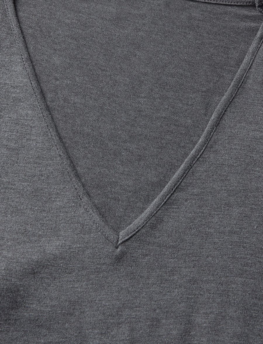 Mango - Fitted V-neck T-shirt - långärmade toppar - dark grey - 2