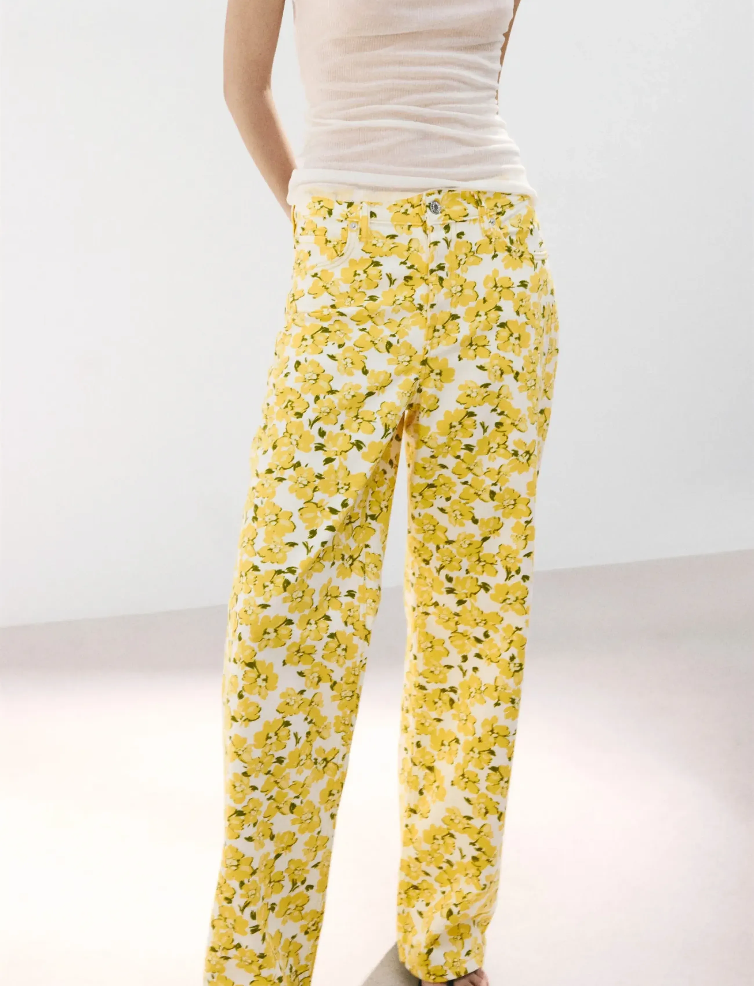 Mango Straight-Leg Jeans With Floral Pattern, 44, Yellow, Jeans > Lige-Almindelige, Dame
