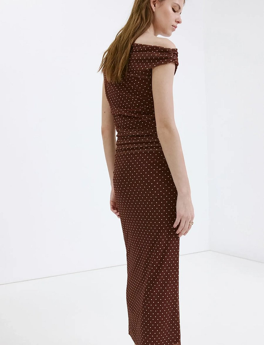 Mango - Fitted polka dot midi dress - stramme kjoler - brown - 2
