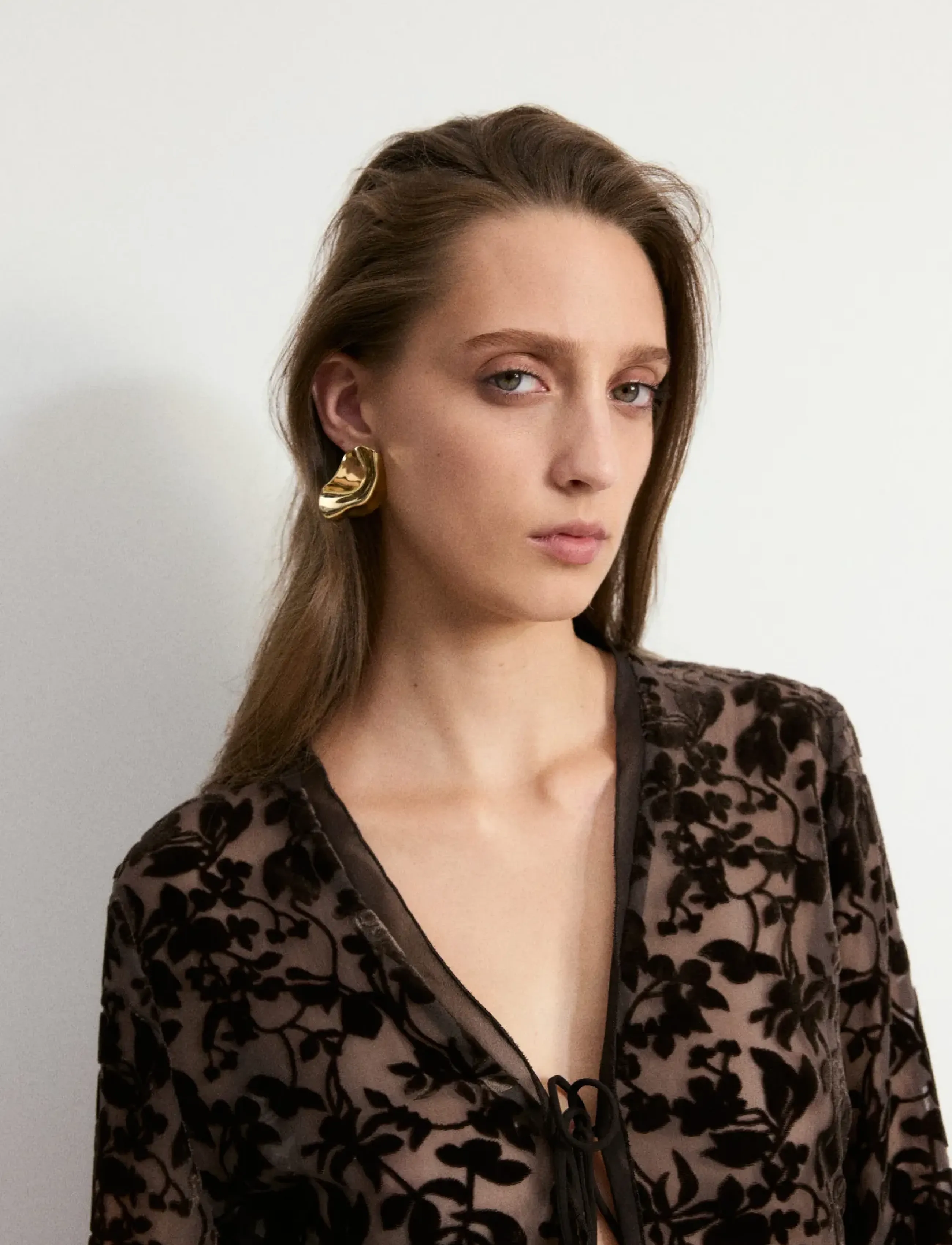 Mango Devoré blouse with bow detail - Langærmede bluser - BROWN / brown