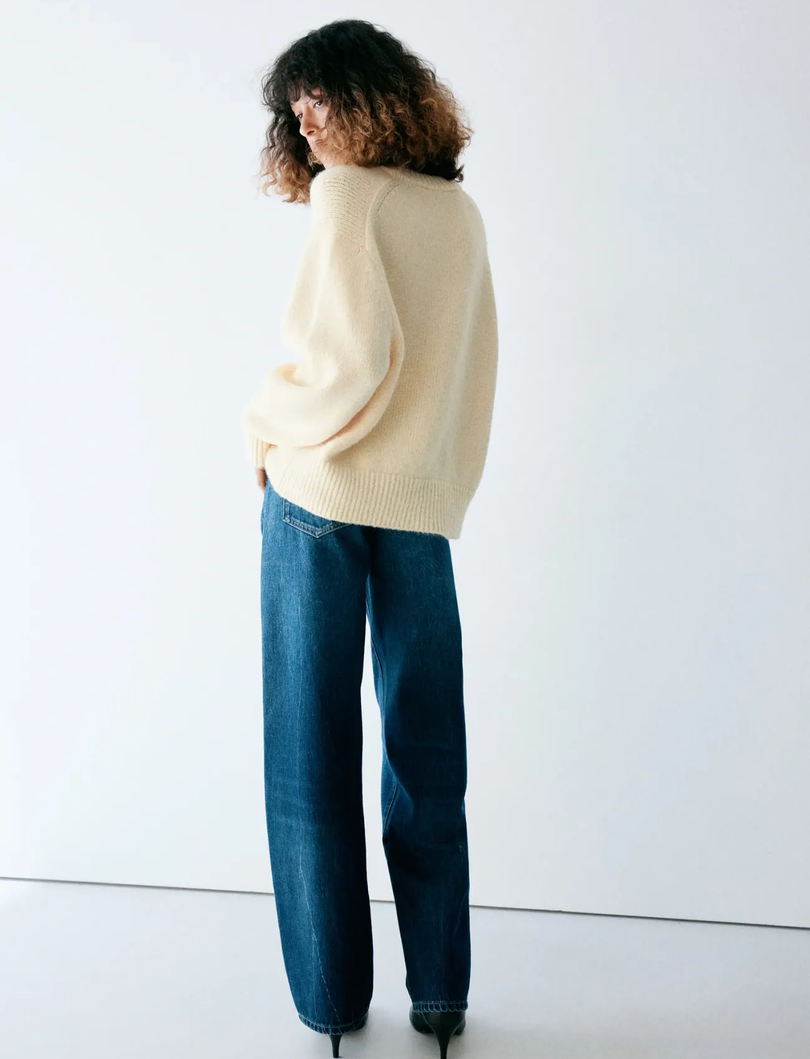 Mango - Round-neck knitted sweater - striktrøjer - yellow - 2