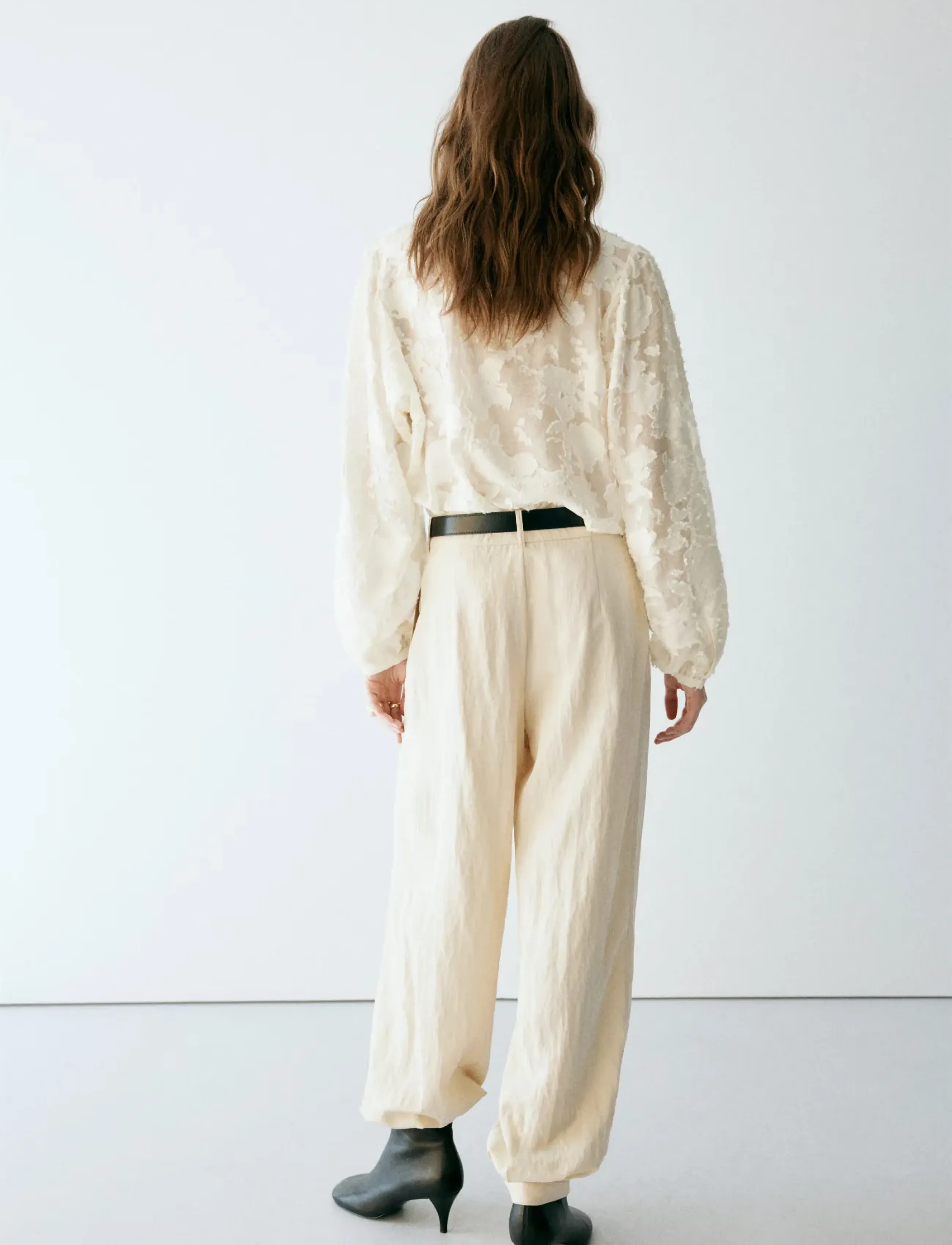 Mango - Lyocell blouse with embroidered details - långärmade blusar - natural white - 3