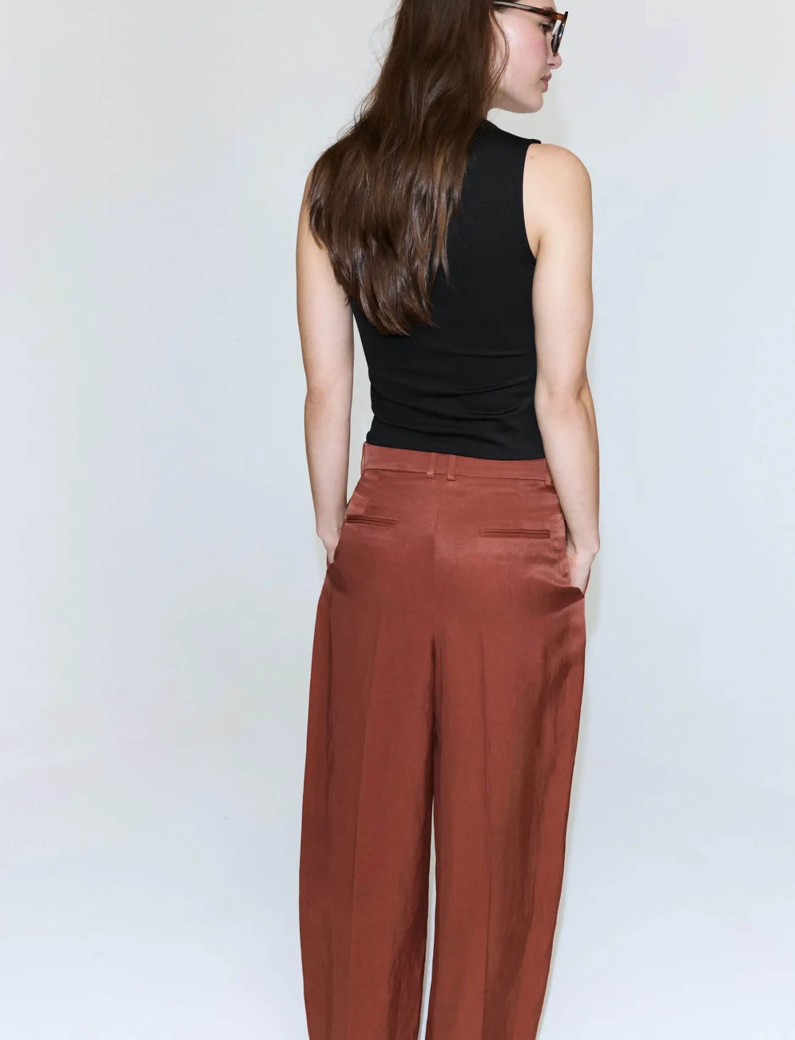 Mango - Fitted V-neck top - tanktops - black - 2