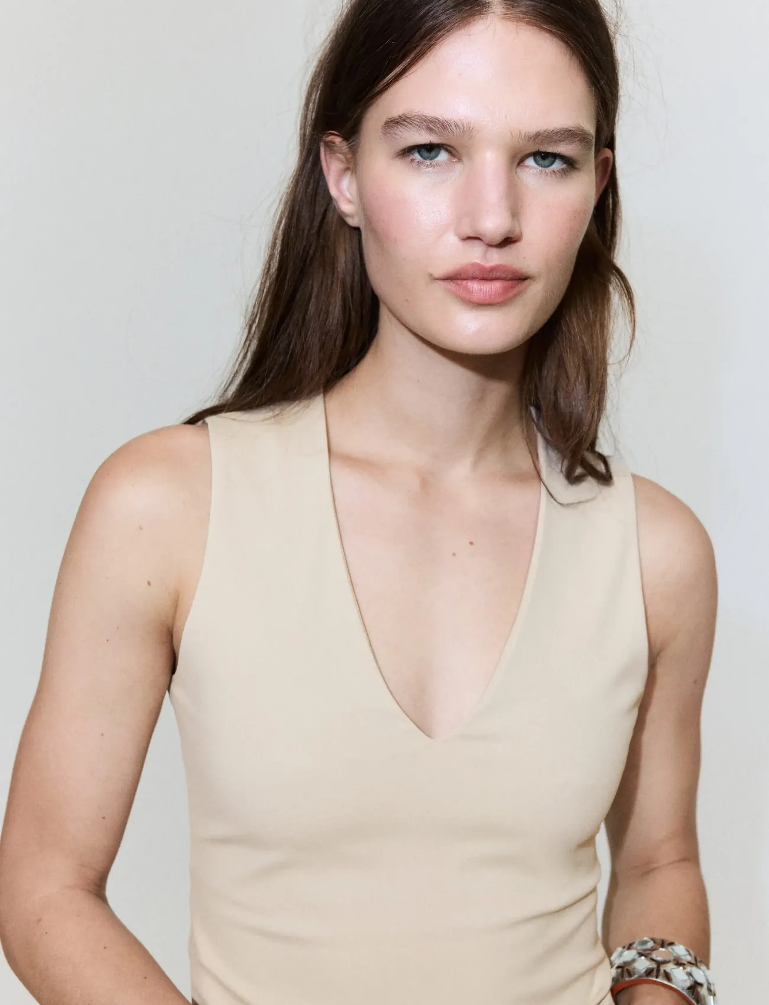 Mango Fitted V-Neck Top, XL, Beige, T-Shirts & Toppe > Uden Ærmer, Dame