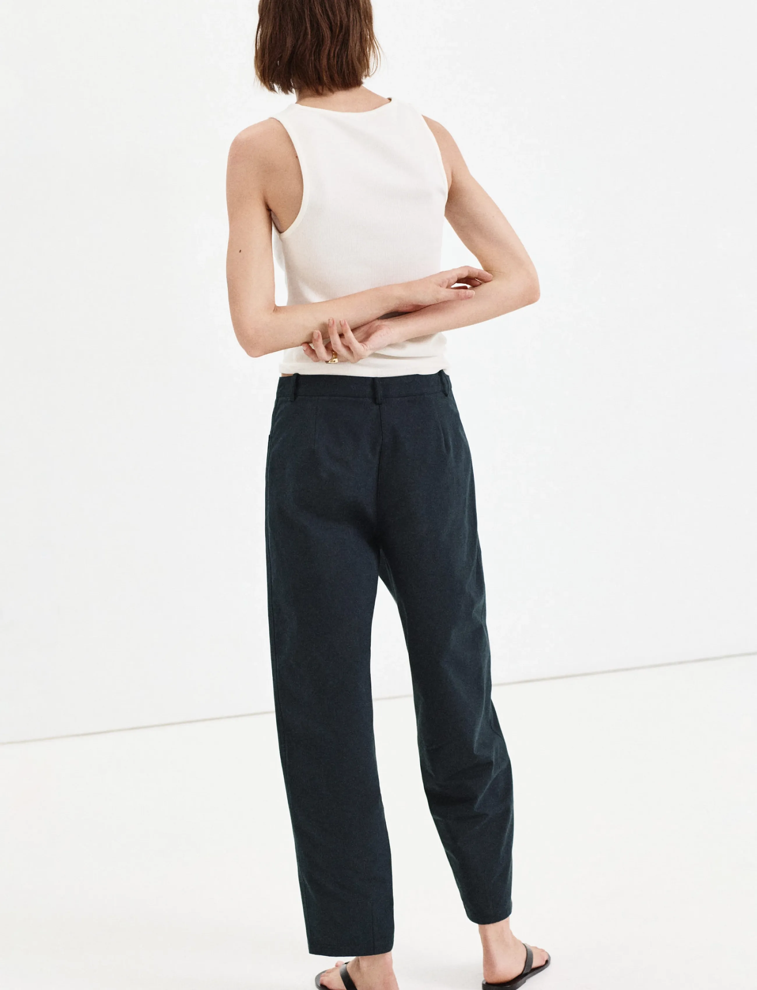 Mango - High-waisted balloon trousers - barrelbyxor - navy - 2