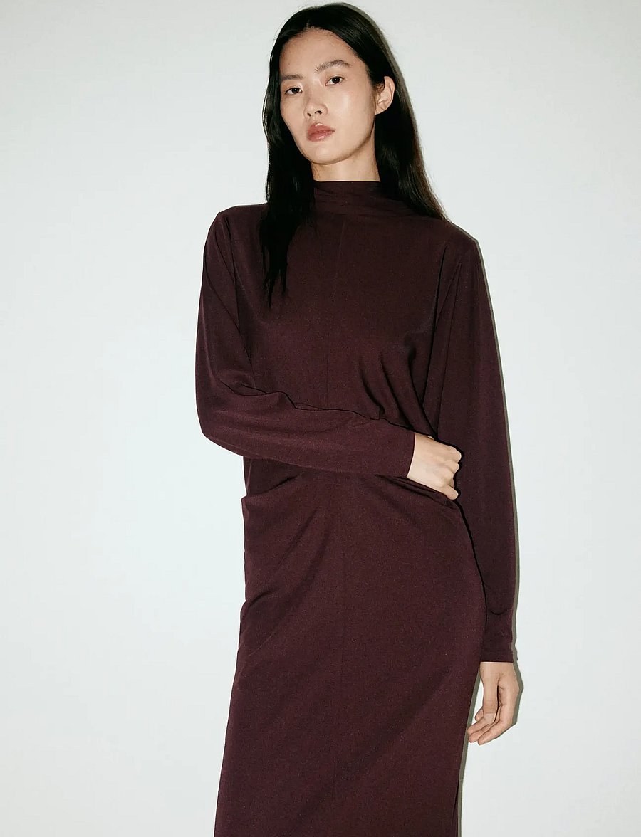 Mango - Ruched side knitted dress - stickade klänningar - dark red - 0